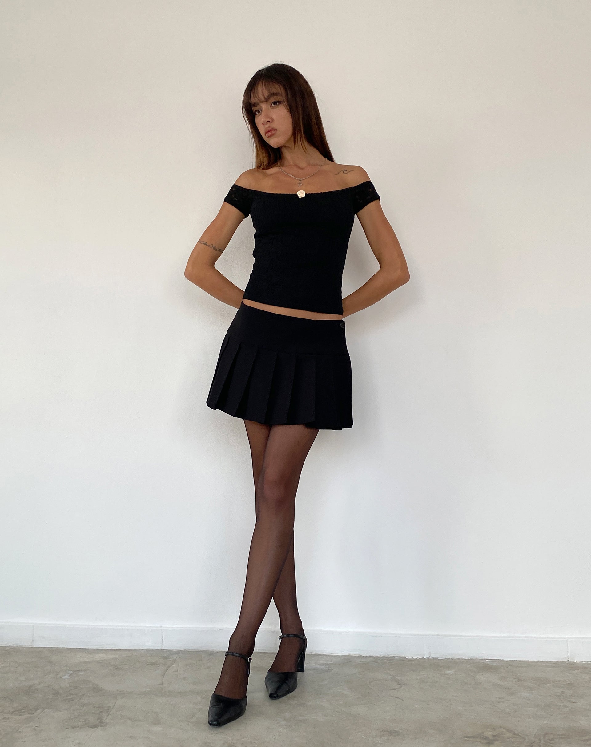 Lonnie Bardot Top in Rose Lace Black-Nico Sky