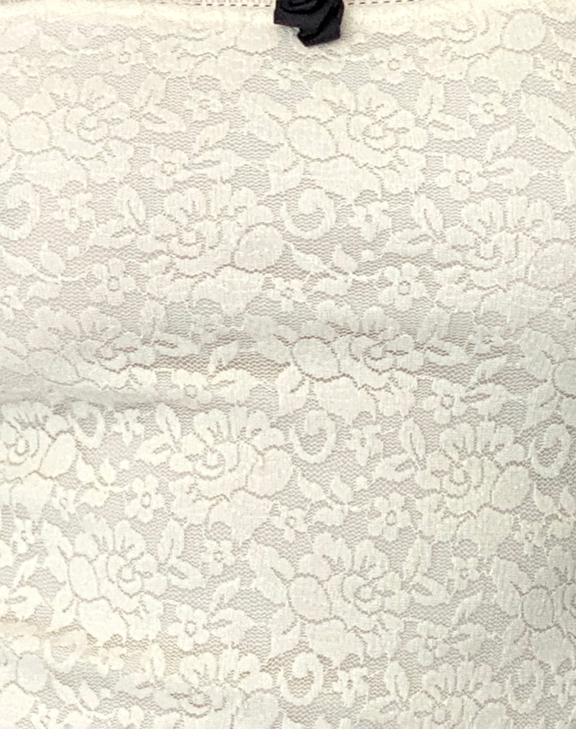 Lonnie Bardot Top in Rose Lace Ivory-Nico Sky