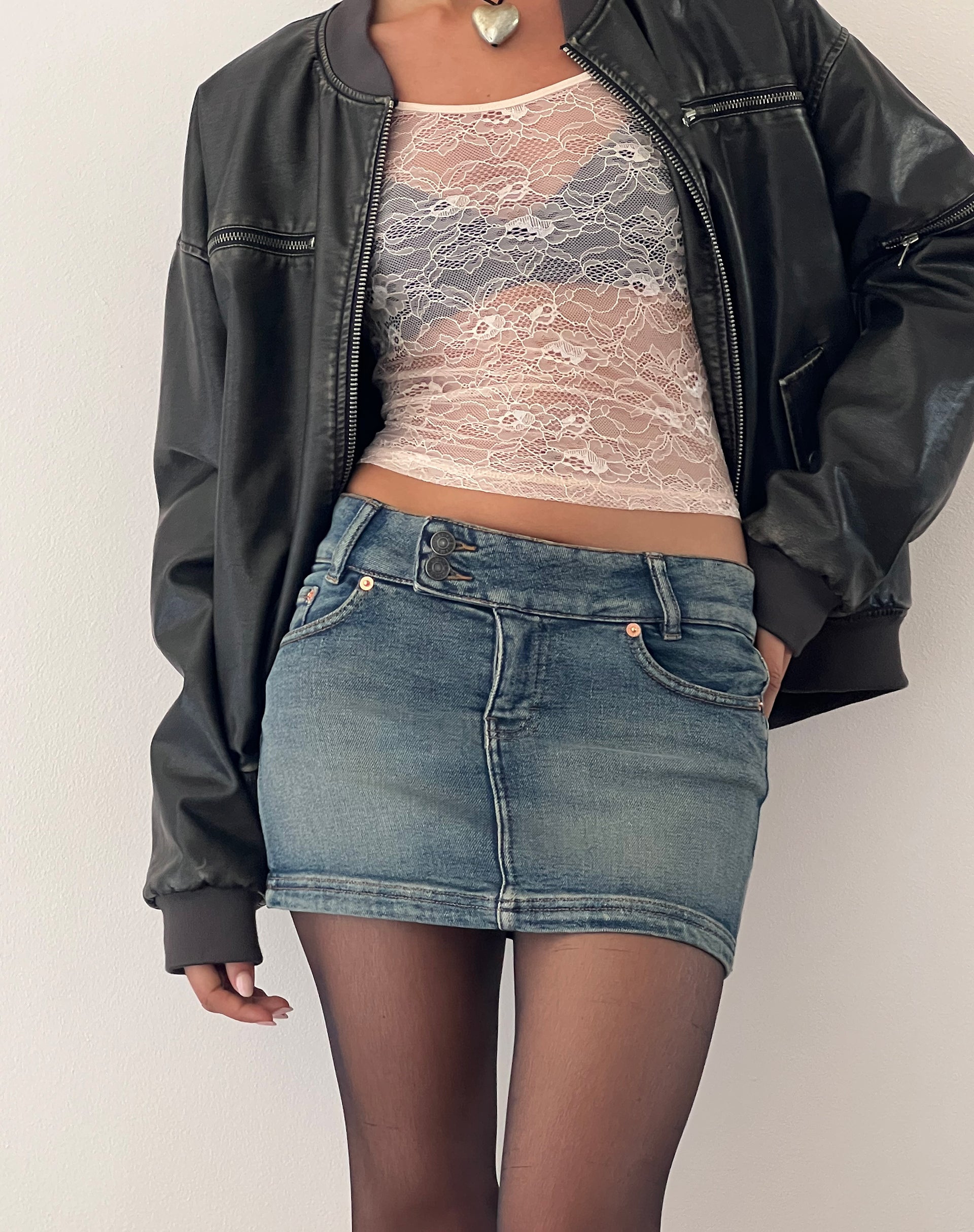 Low Rise Denim Mini Skirt in Desert Wash-Nico Sky