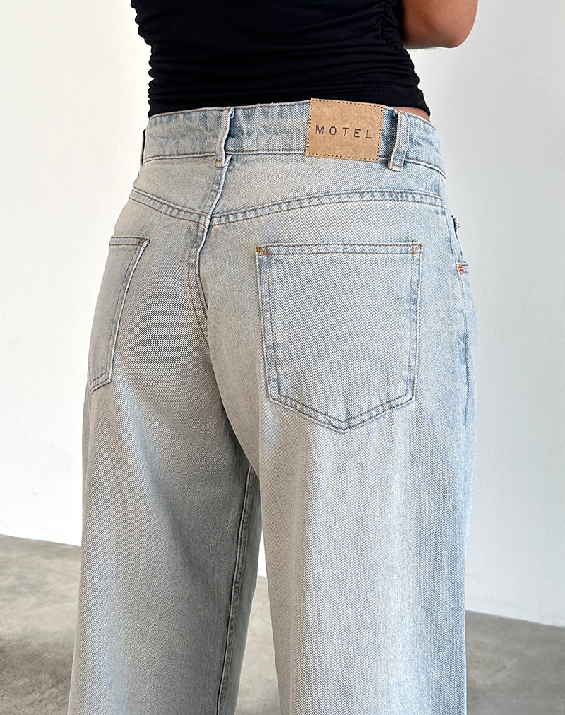 Roomy Extra Wide Low Rise Jeans in Sand Bleach Extreme-Nico Sky