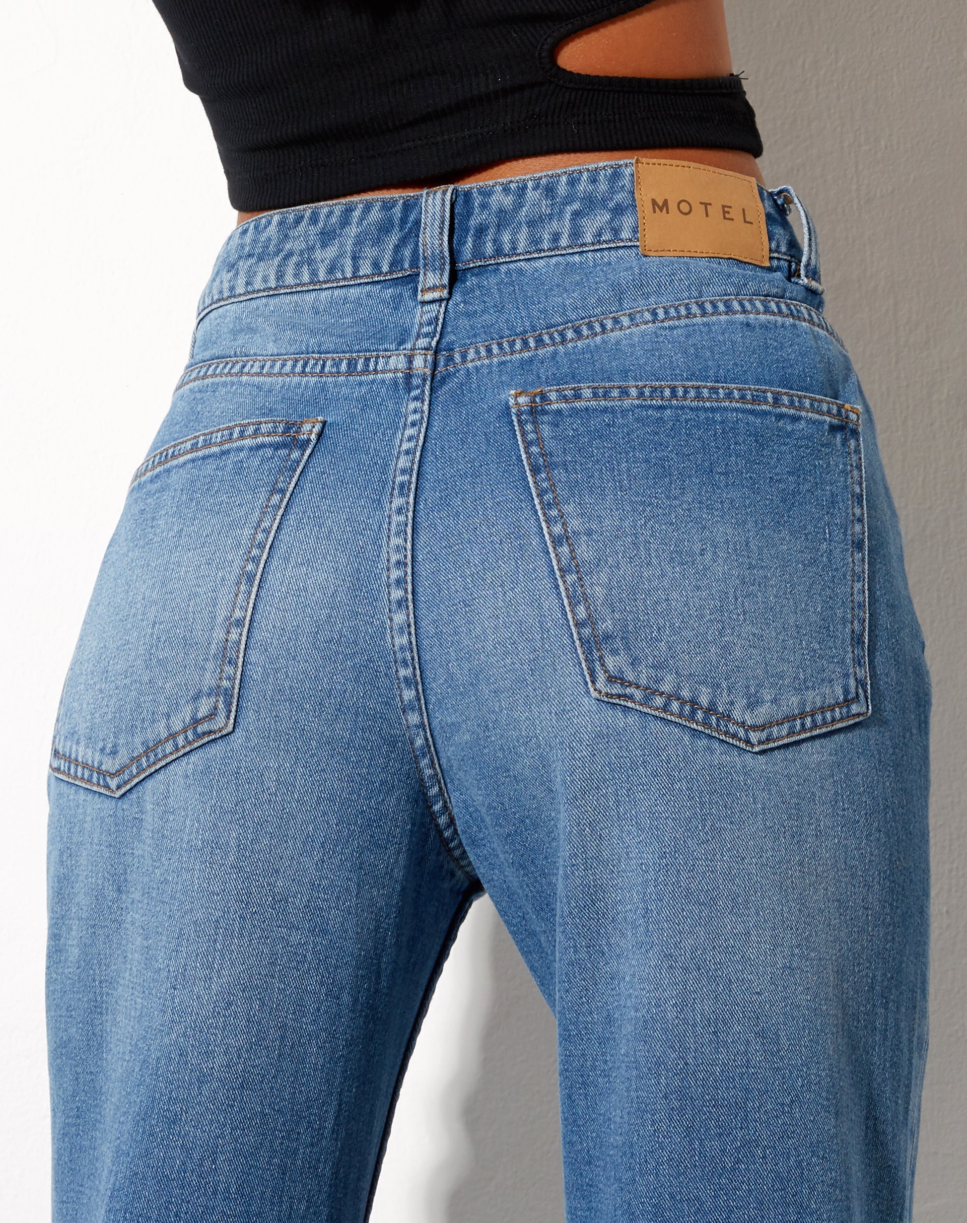 Low Slung Jeans in Blue Wash-Nico Sky