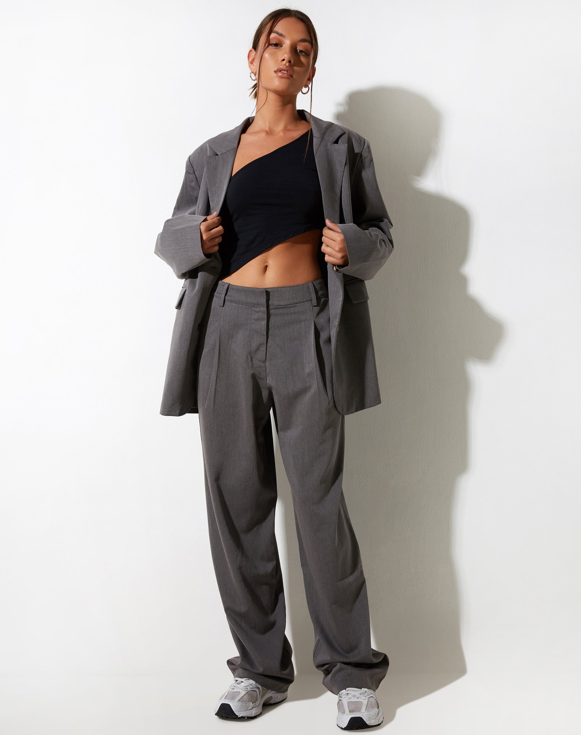 Sakaria Wide Leg Trouser in Tailoring Charcoal-Nico Sky