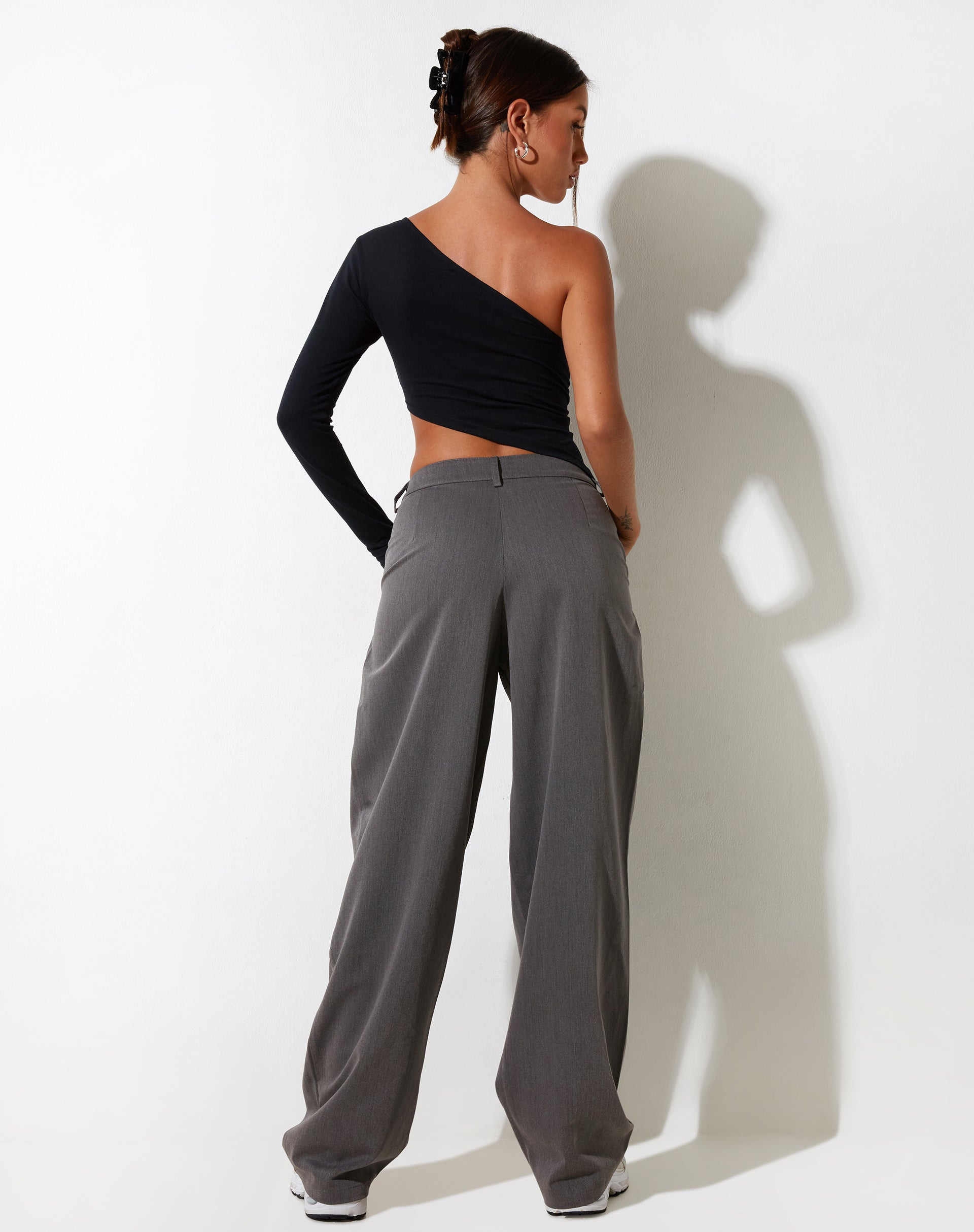 Sakaria Wide Leg Trouser in Tailoring Charcoal-Nico Sky