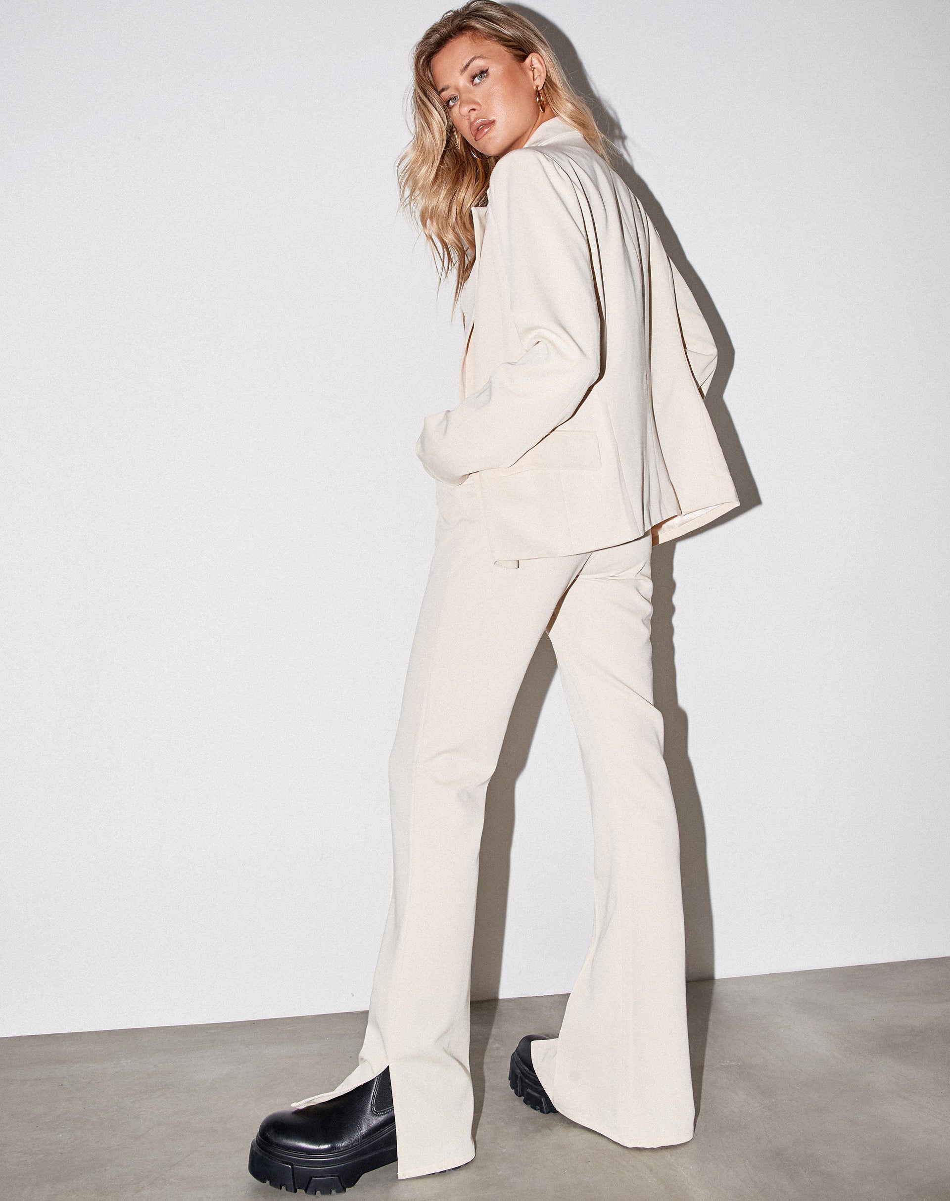 Marwah Blazer in Cream-Nico Sky