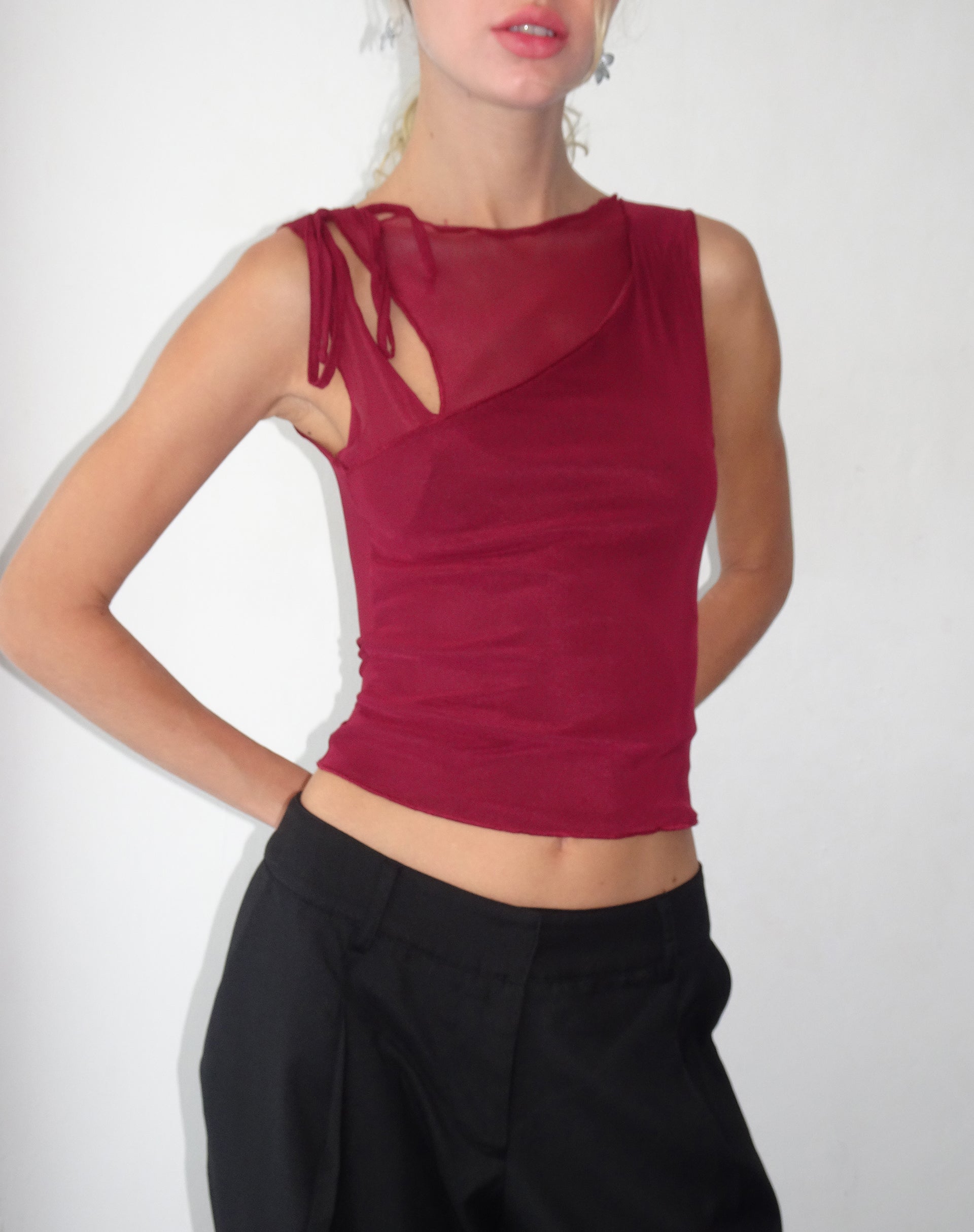 Moni Vest in Mesh Maroon-Nico Sky