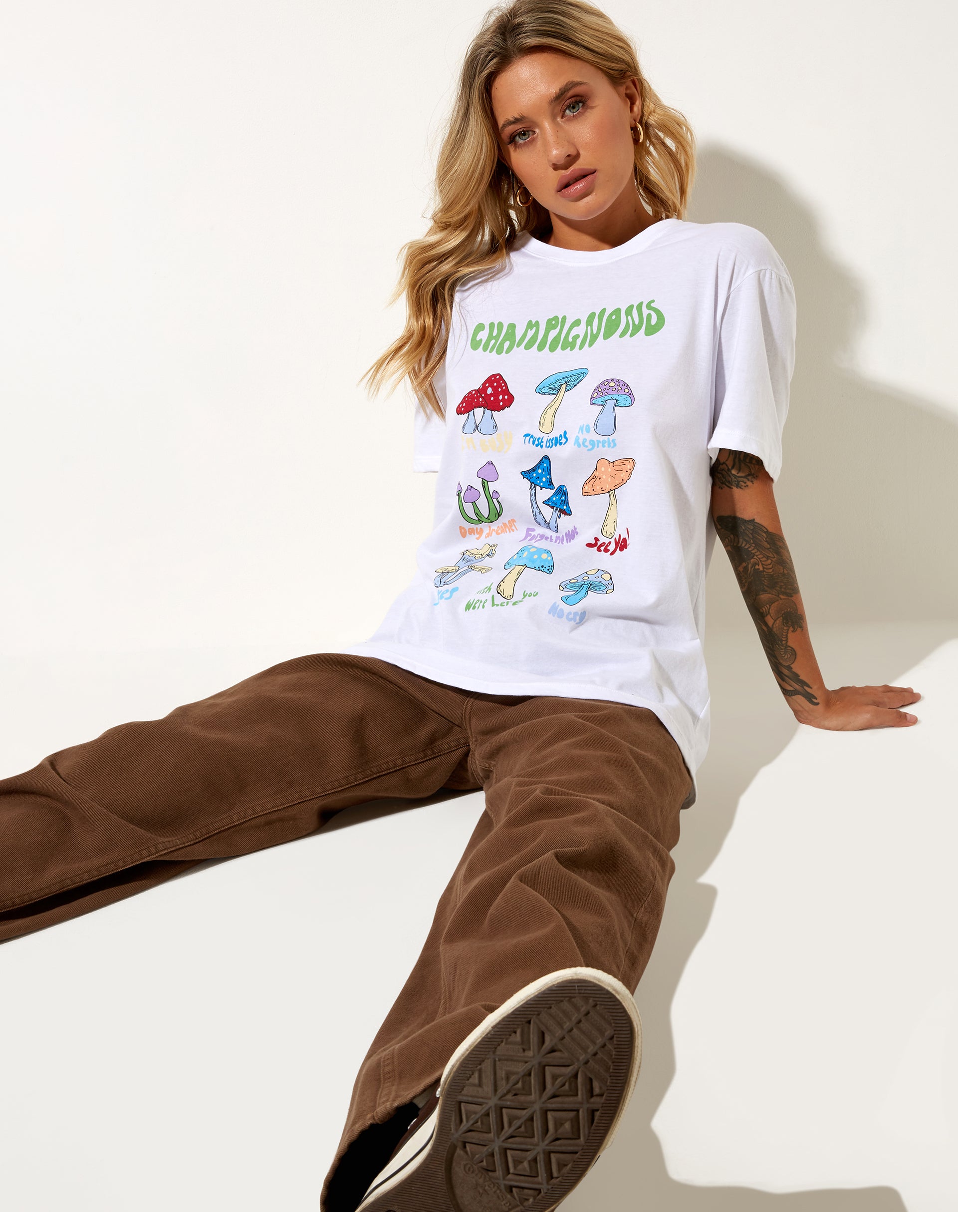 Oversize Basic Tee in White Champignons-Nico Sky