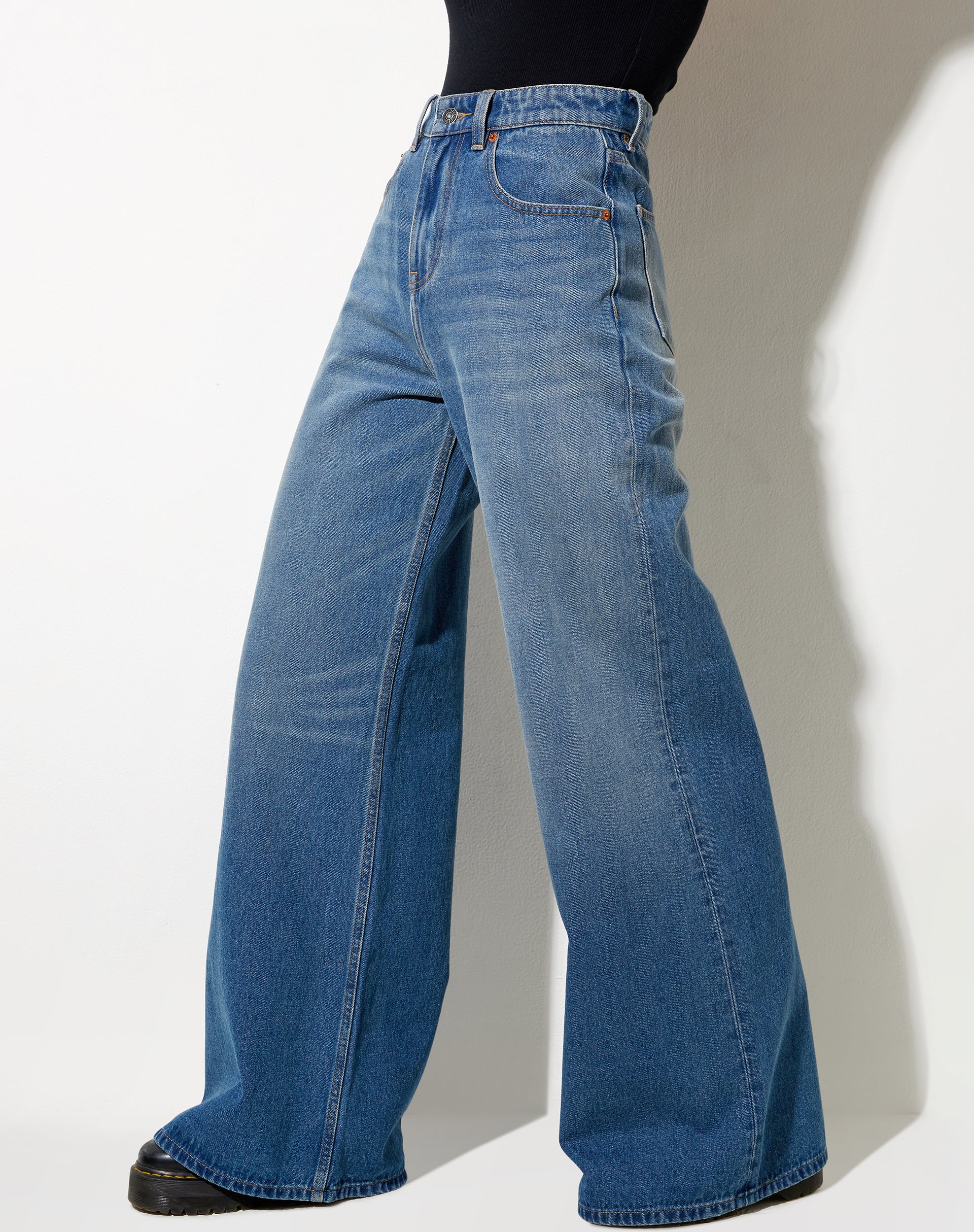 Flare Parallel Jeans in Mid Wash-Nico Sky