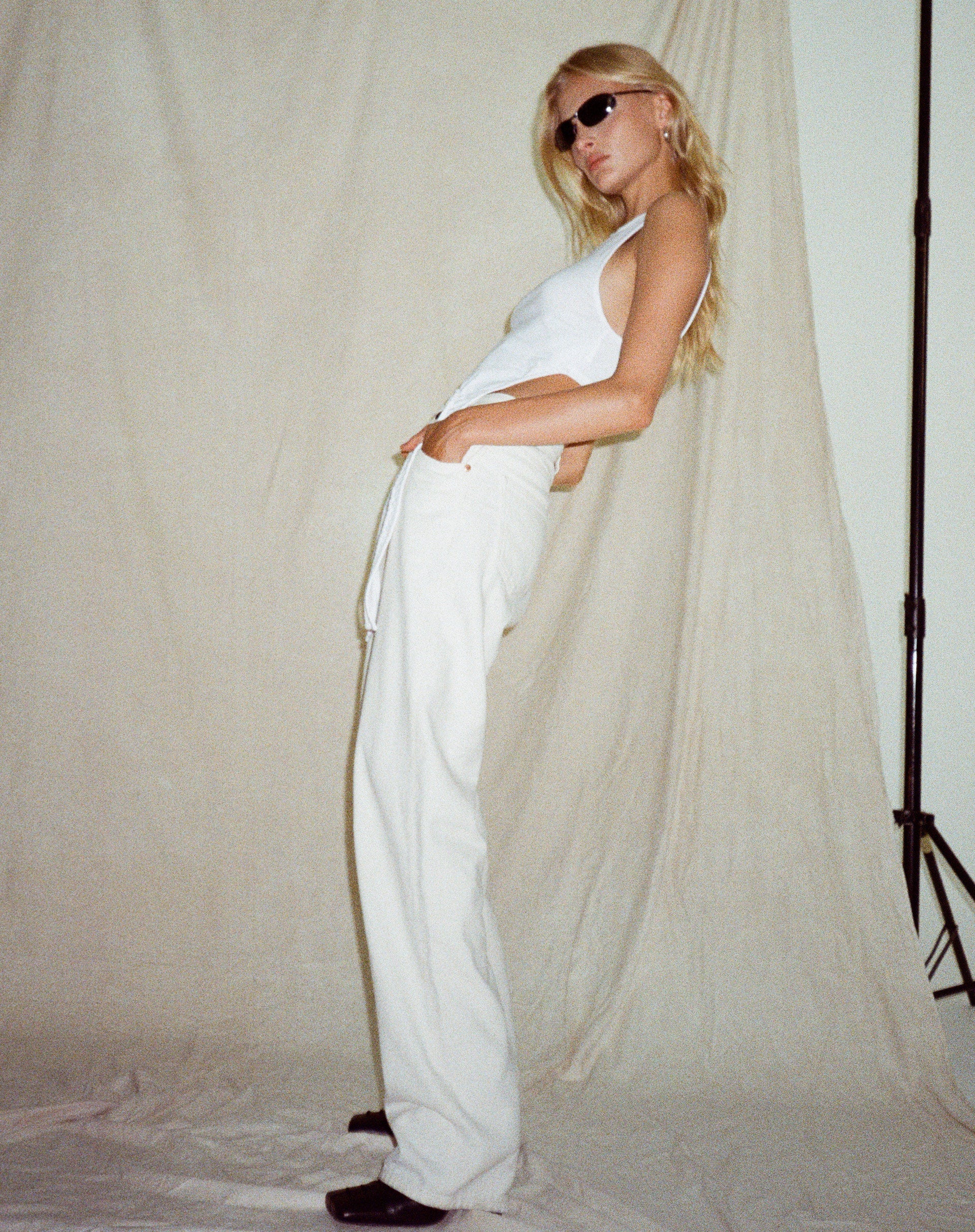 Parallel Jeans in White Wash-Nico Sky