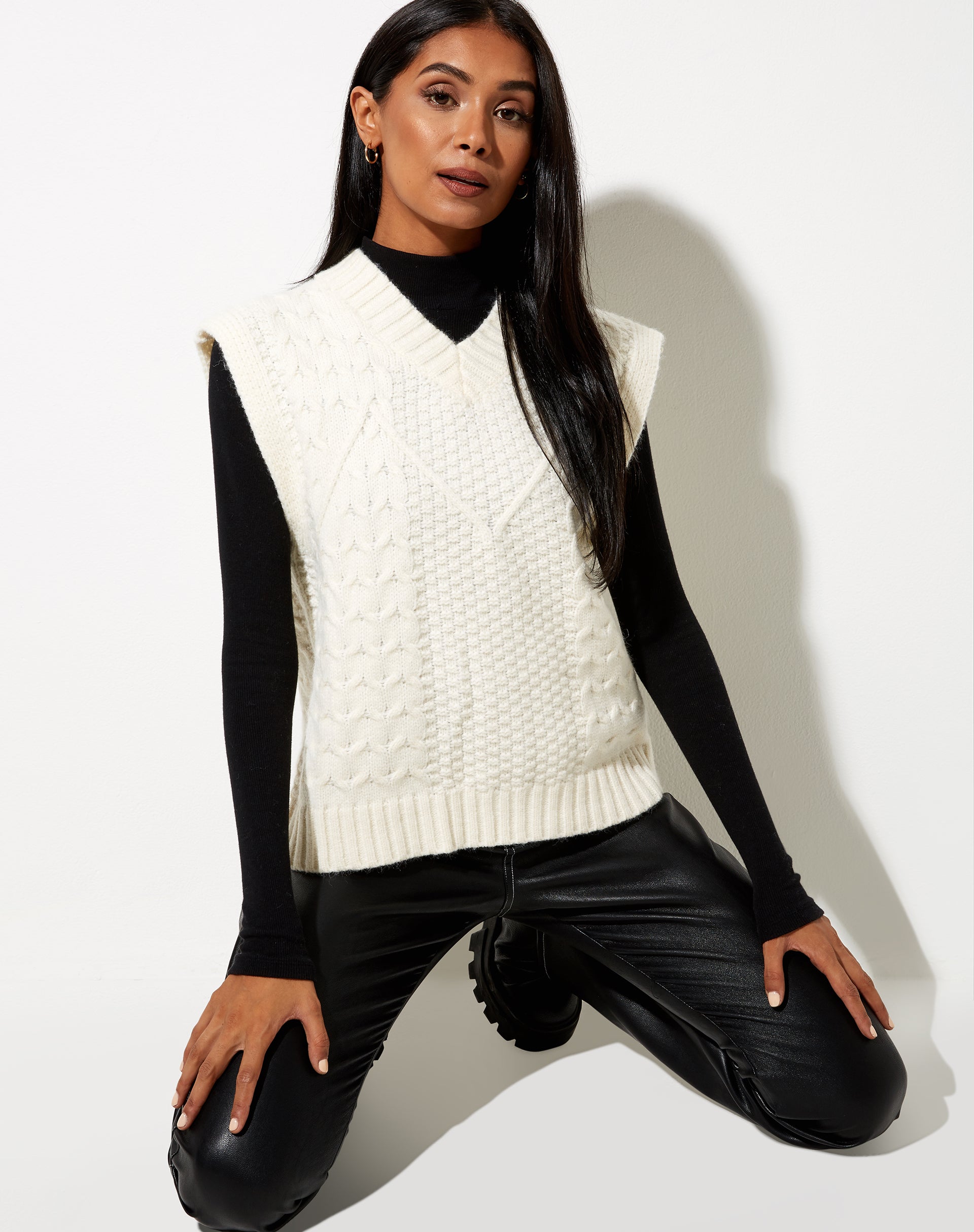 Qinna Vest in Ivory-Nico Sky