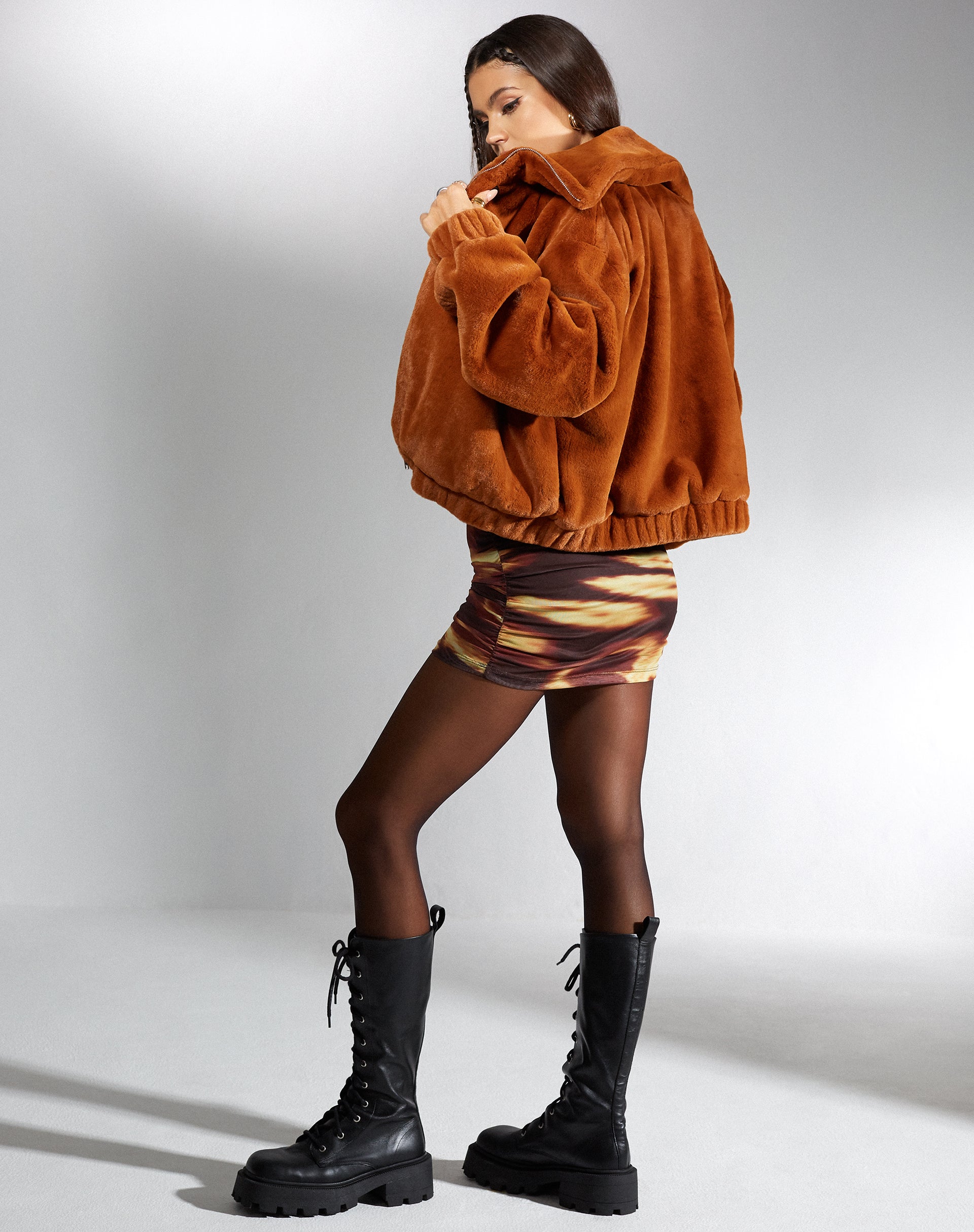 Atsa Jacket in Brown-Nico Sky