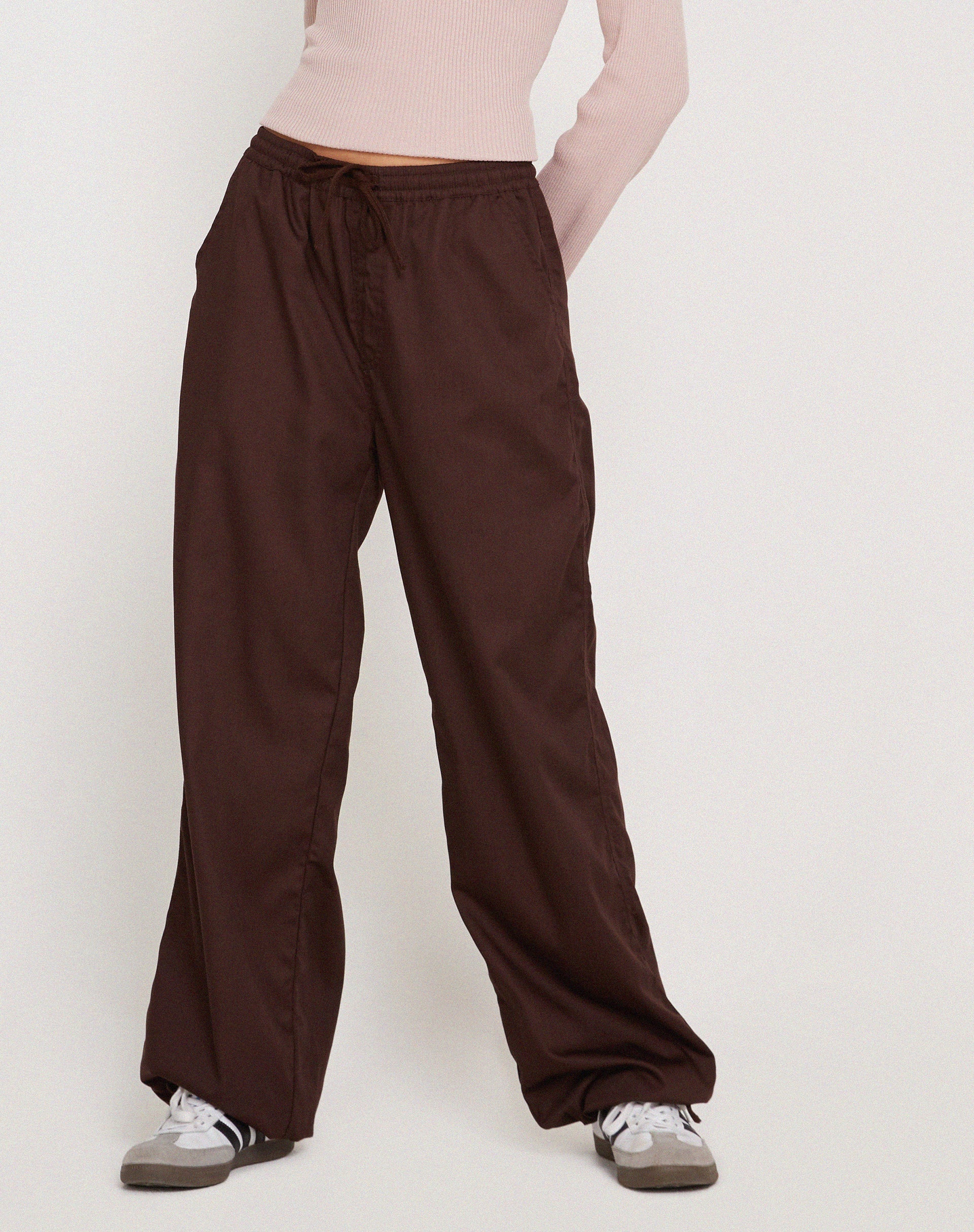 Arleth Trouser in Brown-Nico Sky