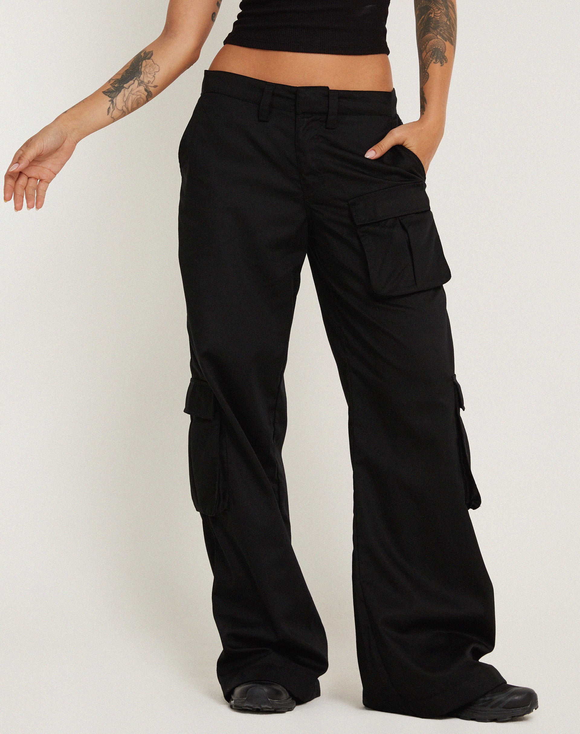 Lovis Cargo Trouser in Black-Nico Sky