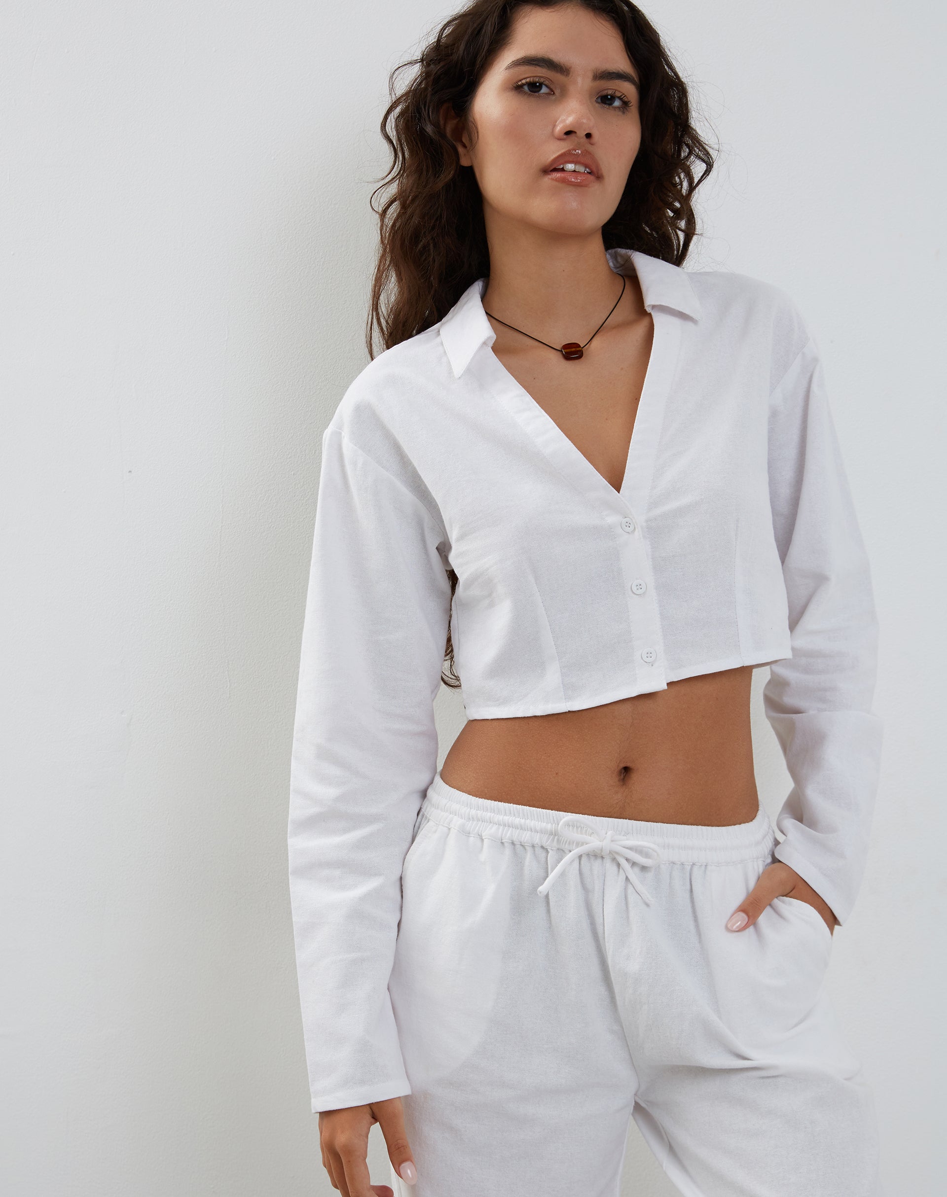 Lyse Super Cropped Shirt in White-Nico Sky