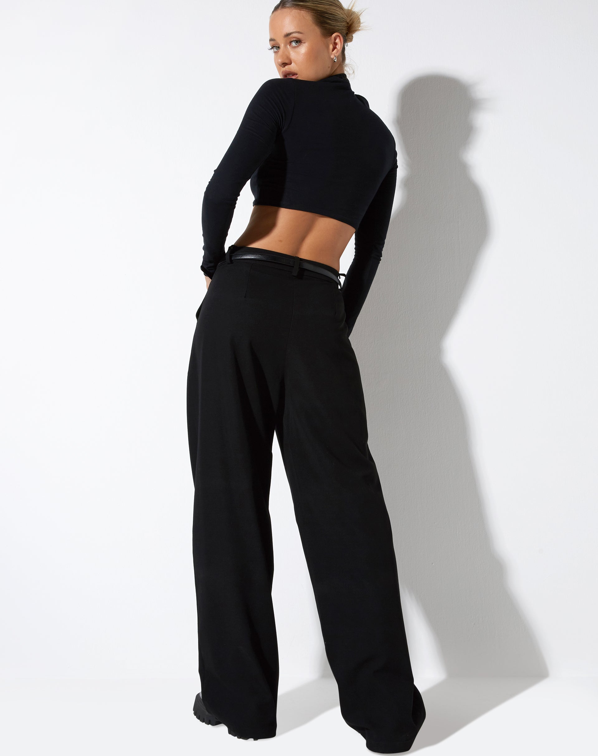 Ribus Crop Top in Black-Nico Sky