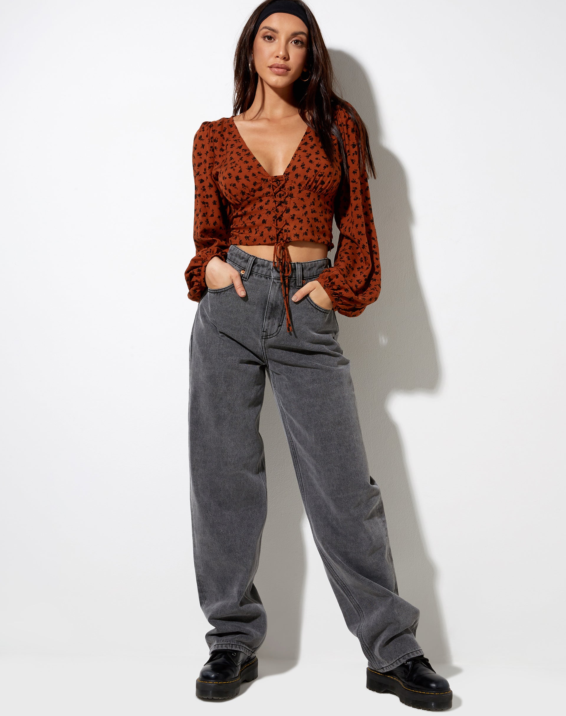 Romina Top in Dainty Daisy Bombay Brown-Nico Sky