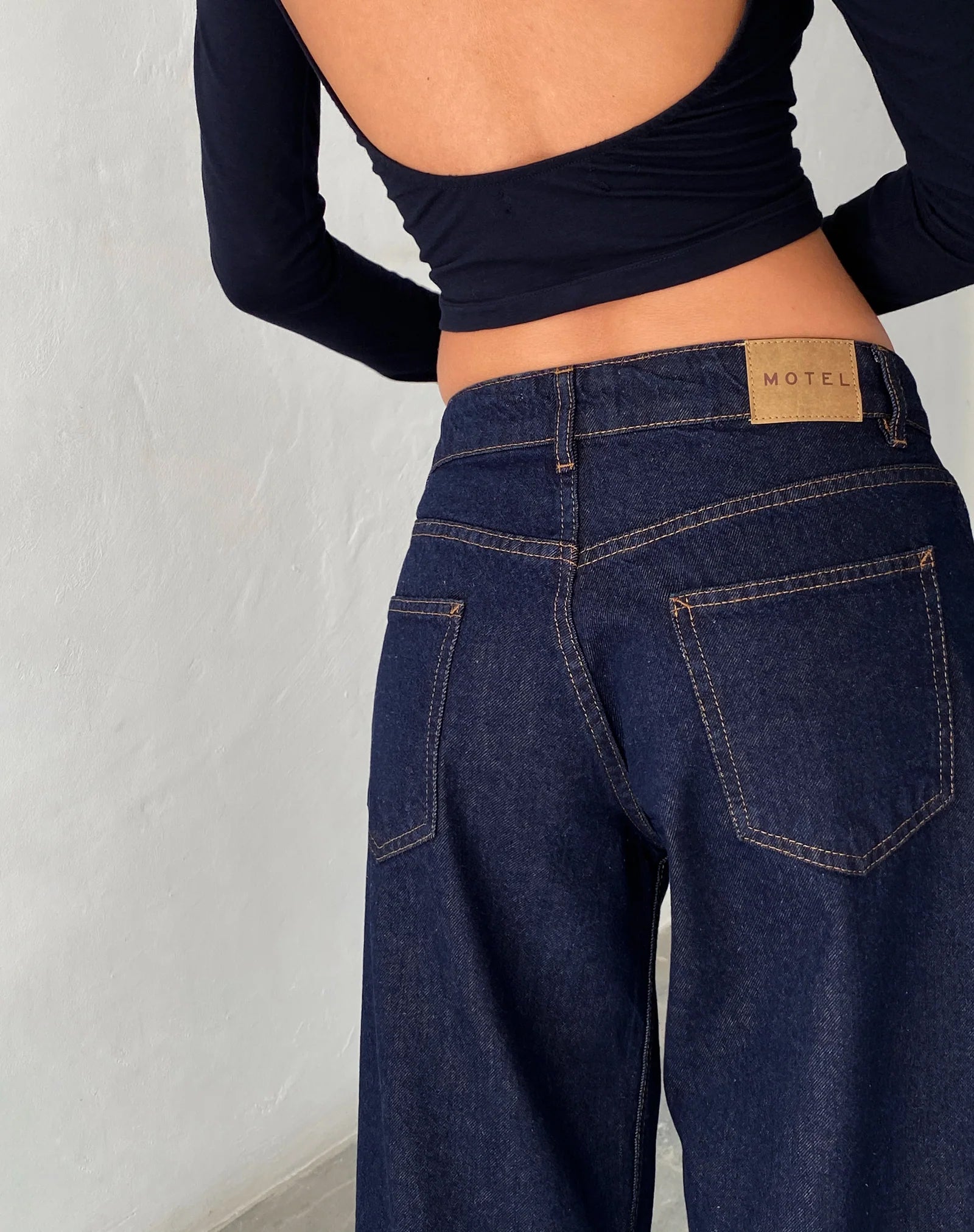 Roomy Extra Wide Low Rise Jeans in Indigo-Nico Sky