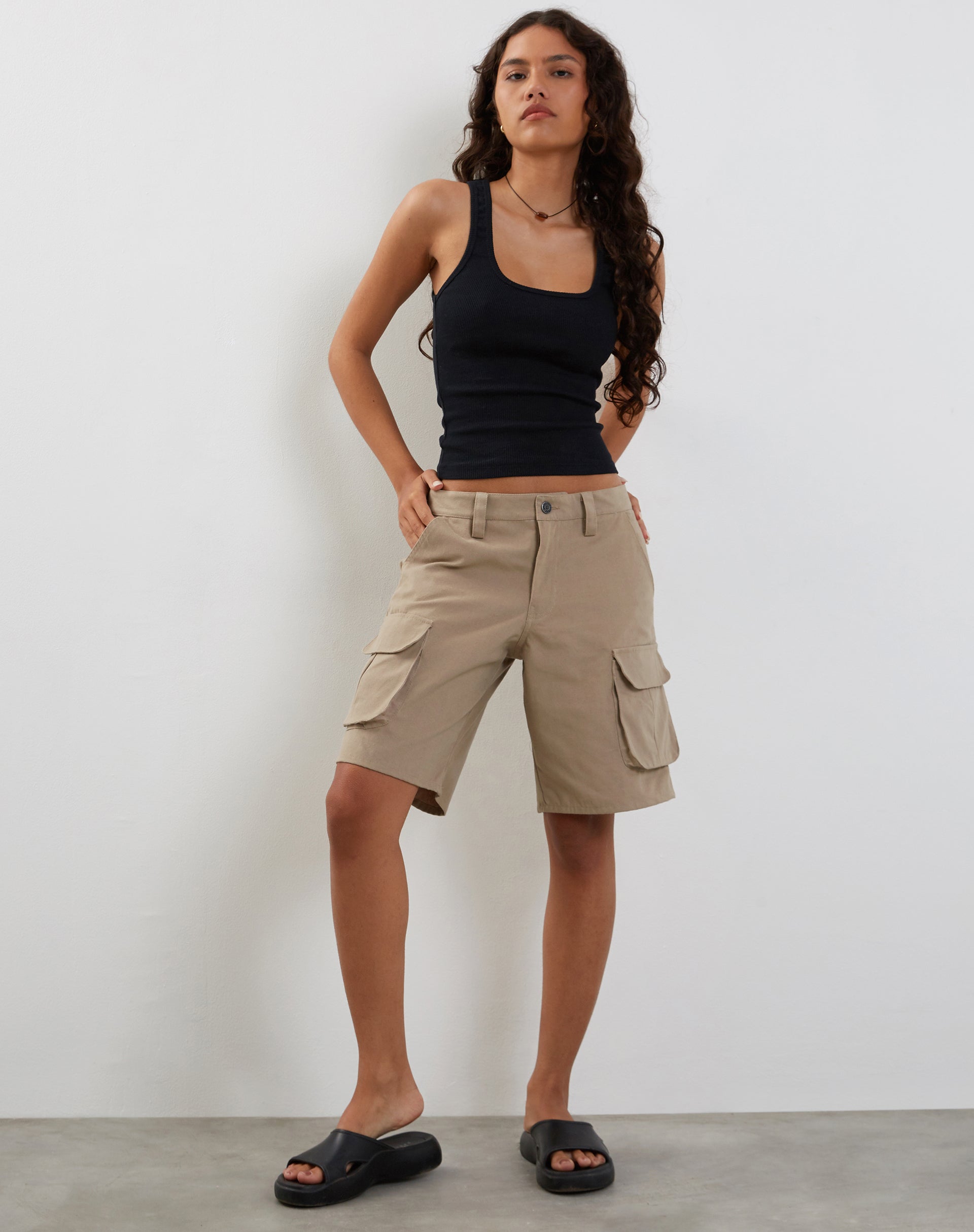 Saito Longline Cargo Short in Stone-Nico Sky