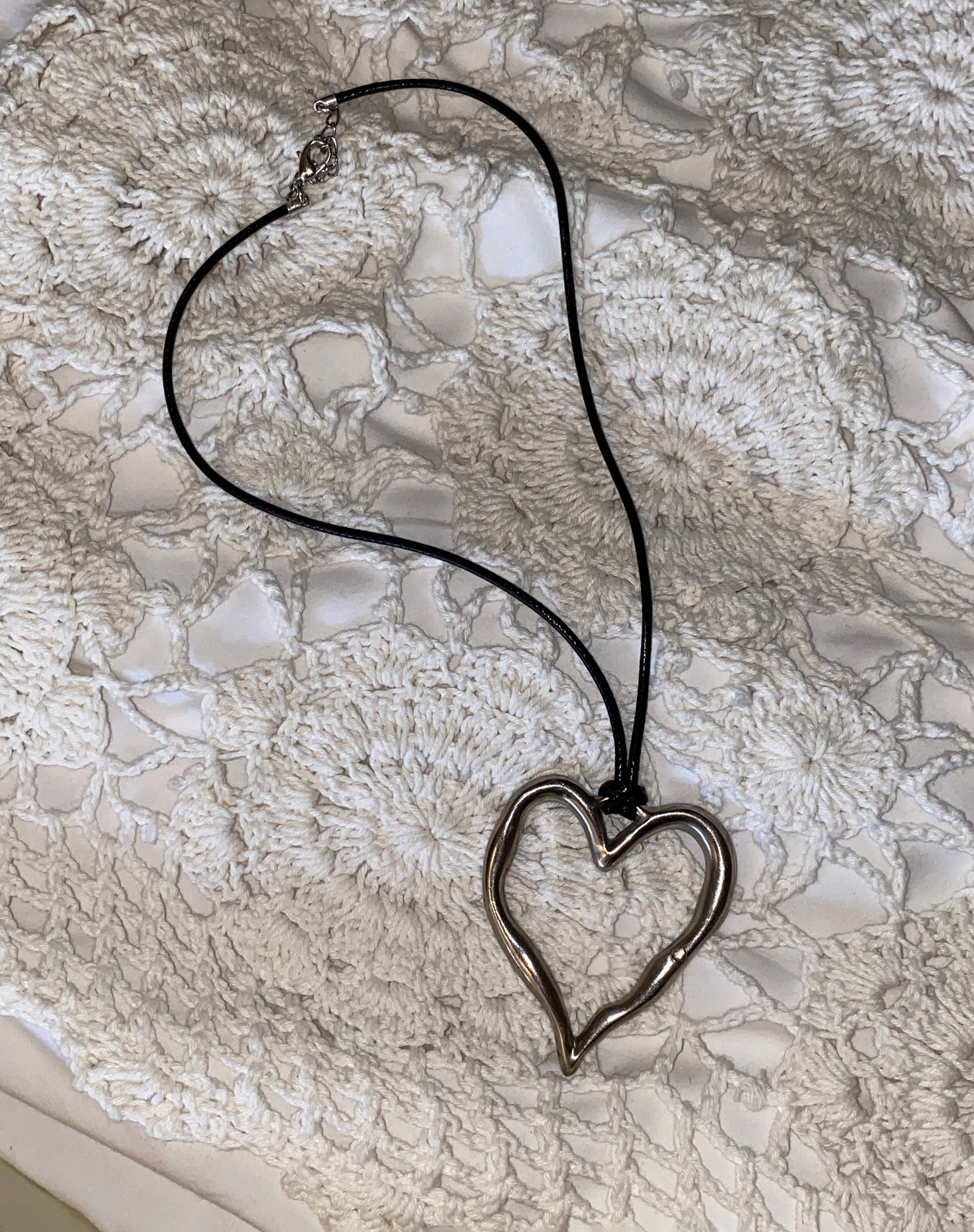 Suarti Rope Necklace with Silver Heart Pendant-Nico Sky