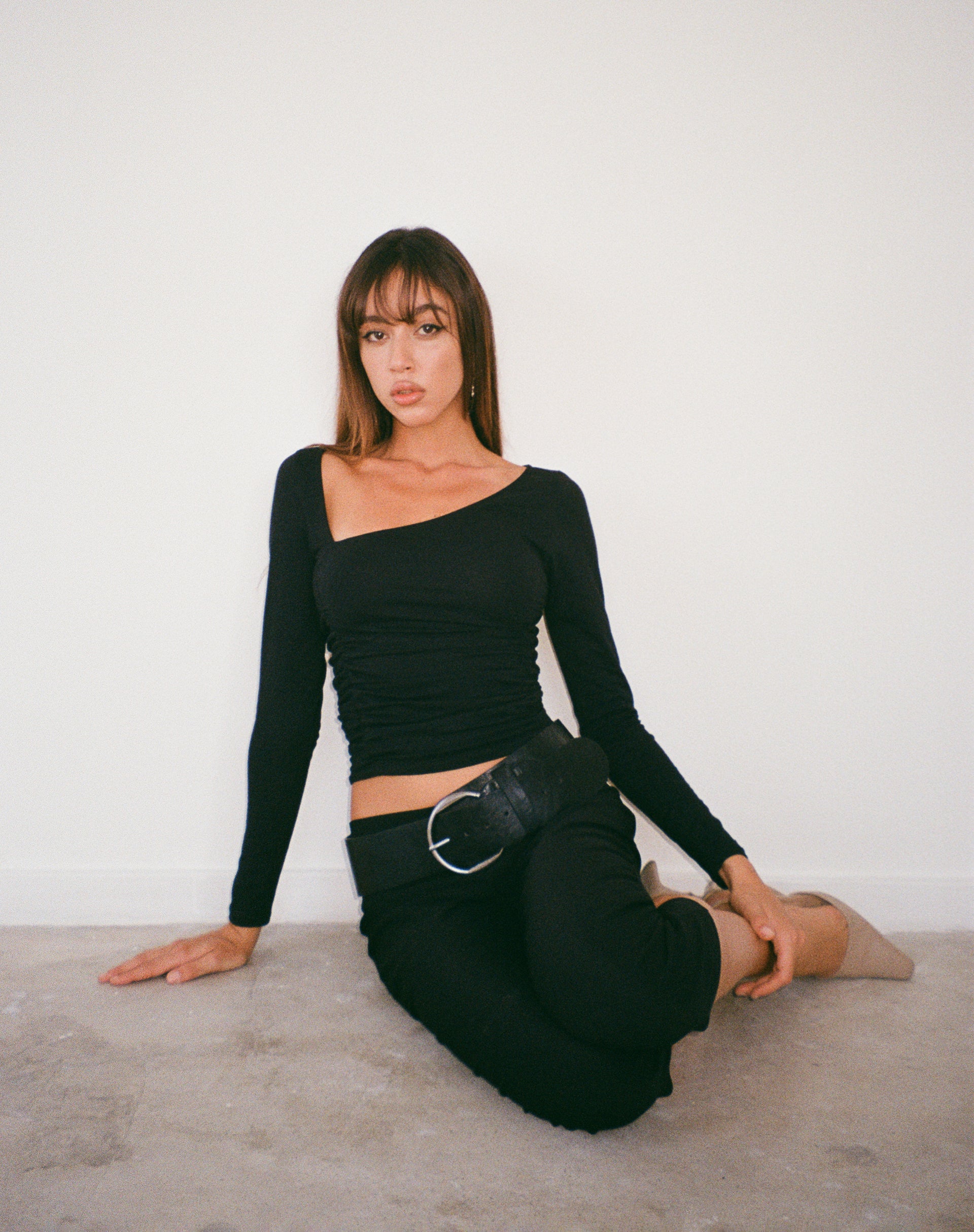 Sunbee Ruched Asymmetric Long Sleeve Top in Black-Nico Sky