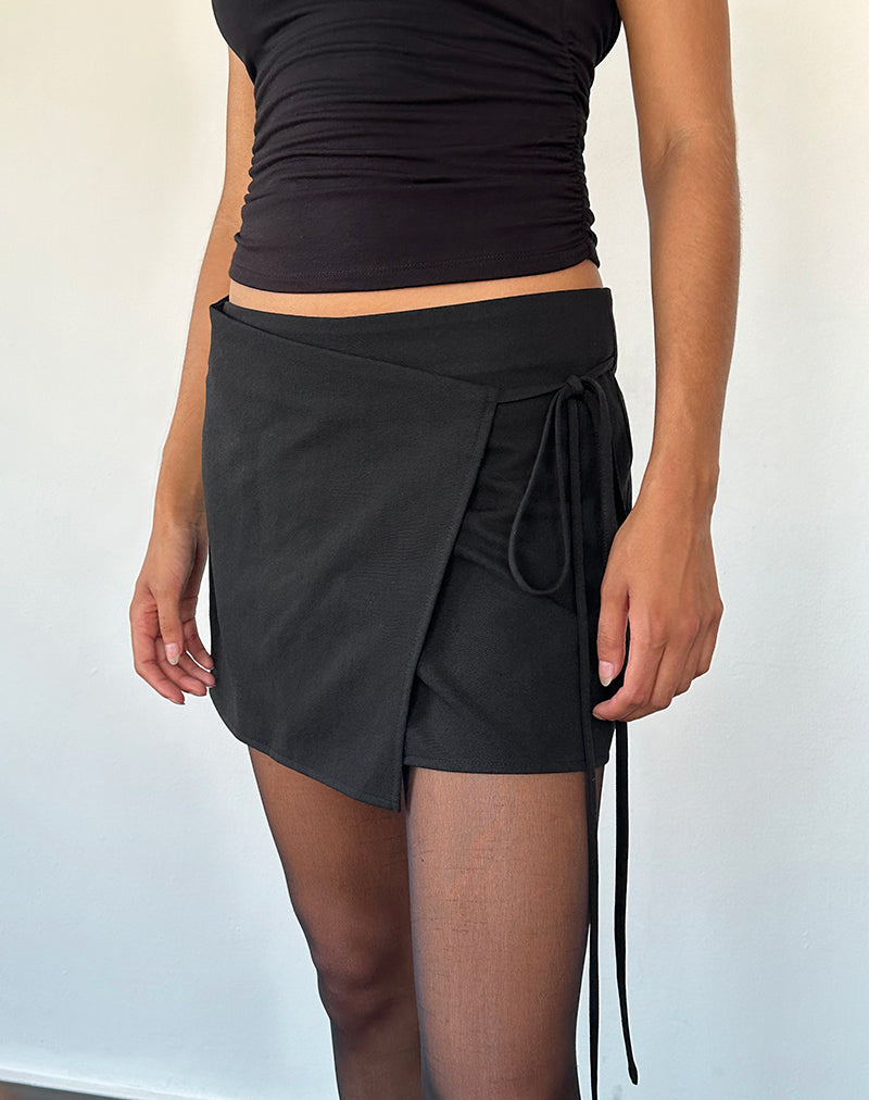 Tanix Wrap Skirt in Tailoring Black-Nico Sky