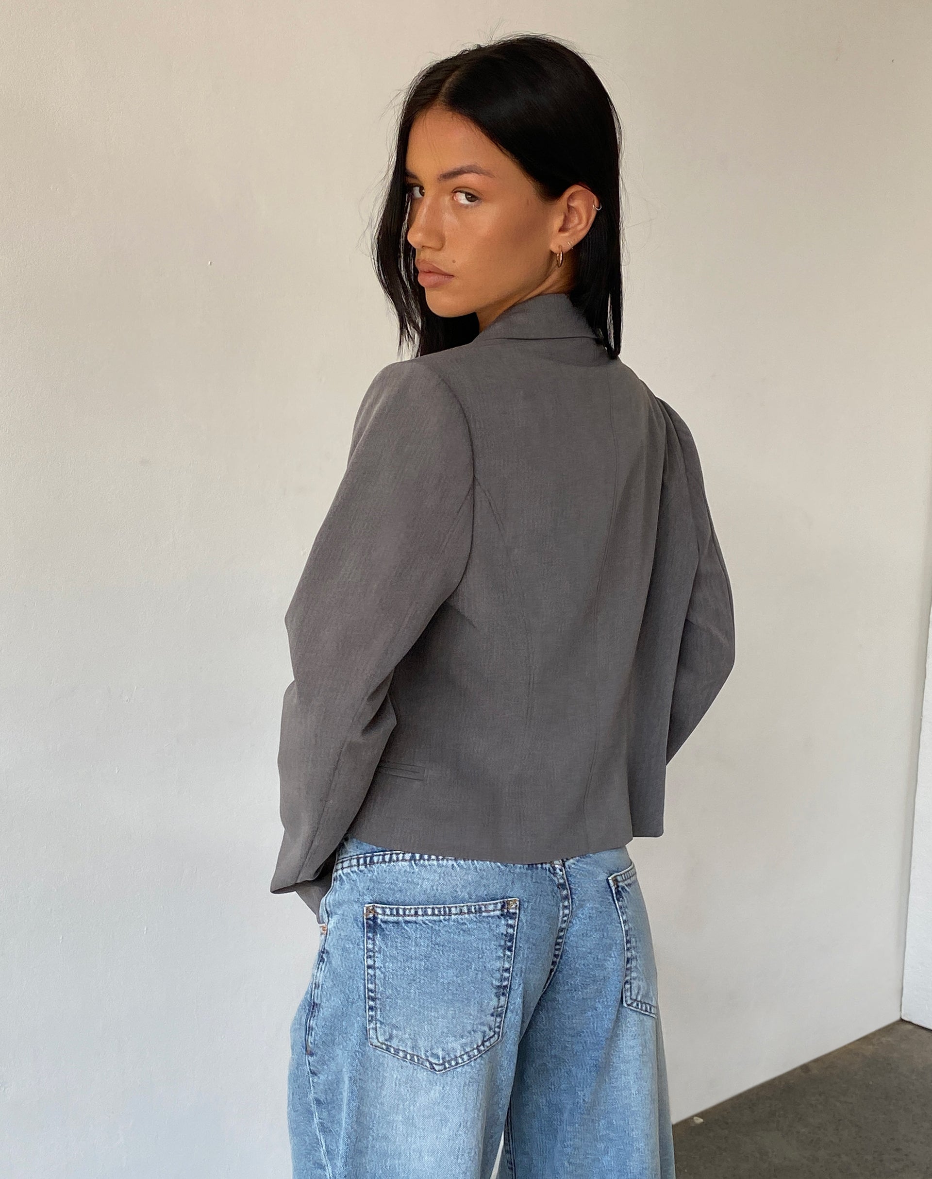 Walid Cropped Blazer in Tailoring Charcoal-Nico Sky