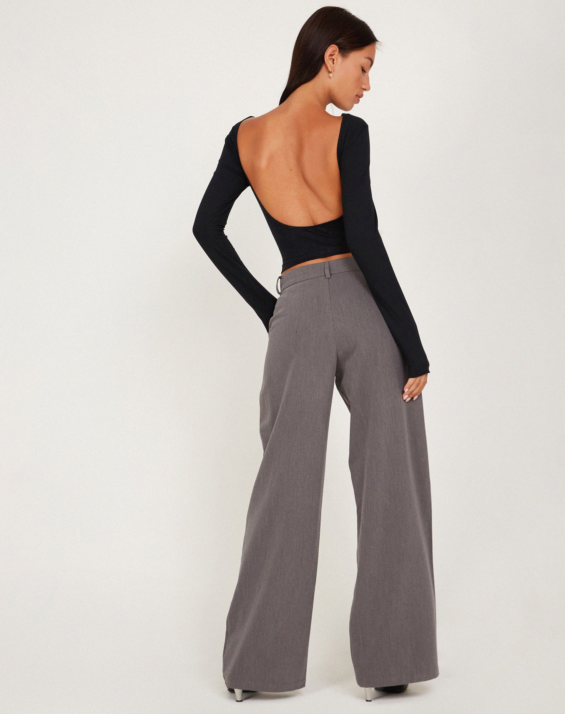 Xiabon Long Sleeve Crop Top in Black-Nico Sky