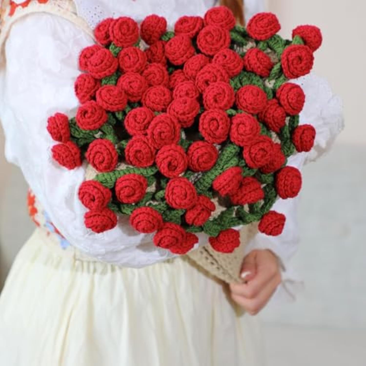 Handmade Roses Flower Bouquet Blanket with Crochet for Birthday & Wedding & Valentine’s Day & Home Decor (31.5 inch - Finished)