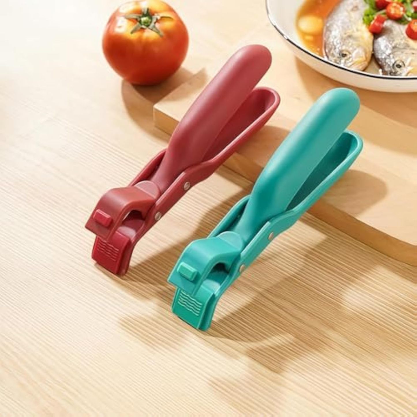 Hot Plate Gripper, Multi-Angle Hot Plates Grippers, Anti Scald Plate Gripper, Multi-Purpose Anti-Scald Bowl Holder Clip For Pots Bowls Plates Cooking Kitchen Oven Microwave (Green+red)