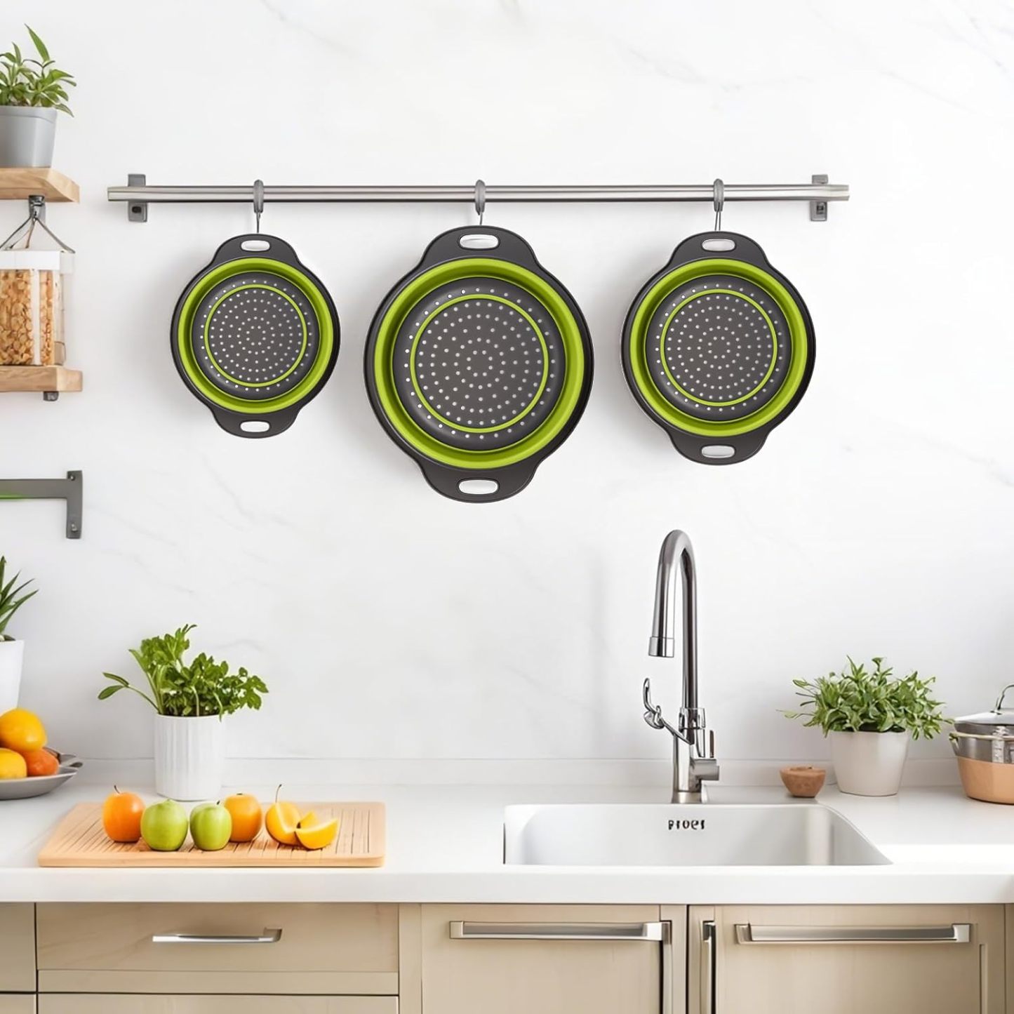 Collapsible Colander 3-Pack Set Space-Saving Foldable Kitchen Strainer with Non-Slip Base Durable Thickened PP+TPE Collapsible Strainers for Pasta, Vegetables, Fruits (Gray-White)