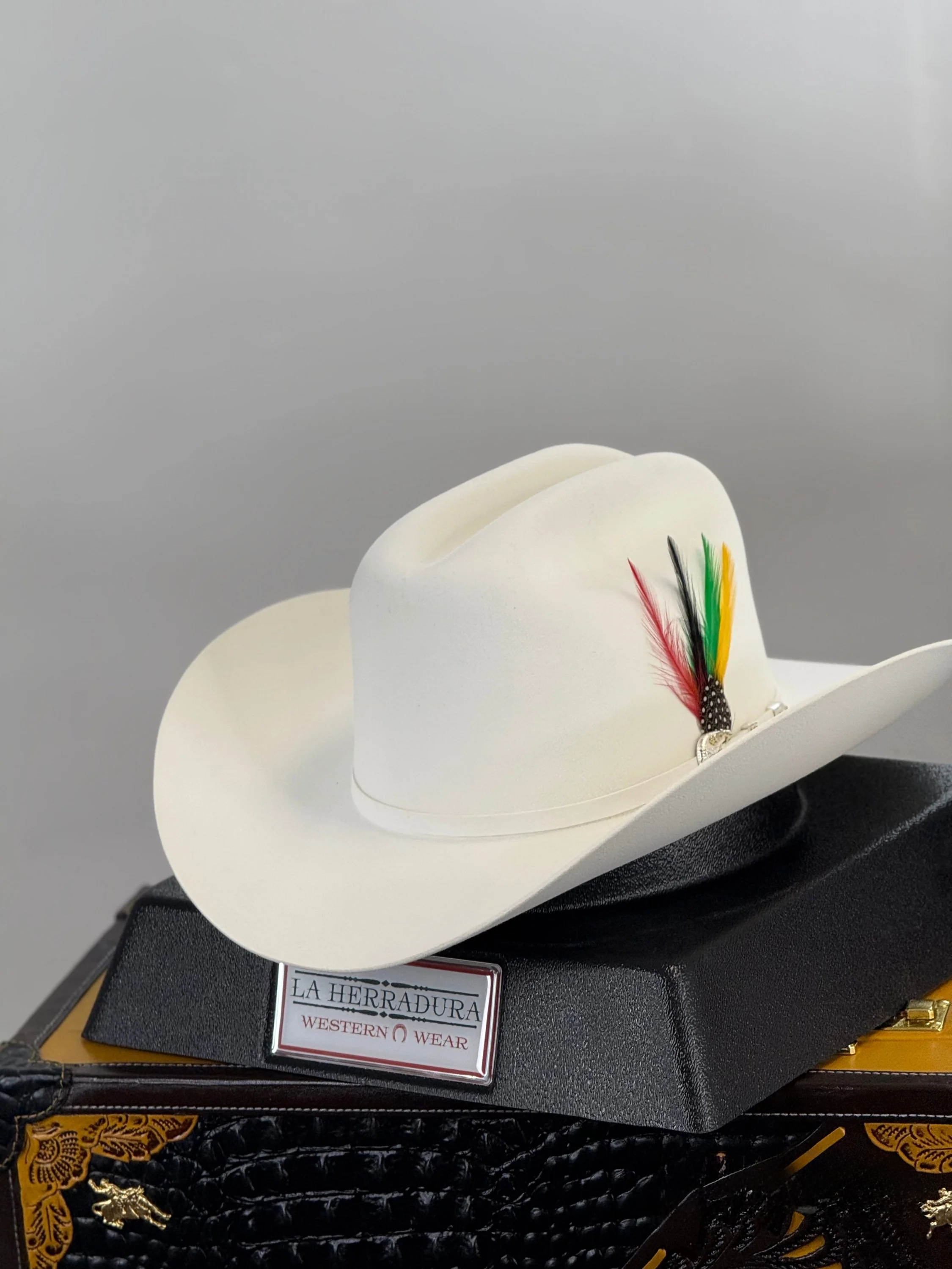 LARRY MAHAN´S 1000X WHITE IMPERIAL LUXURIOS