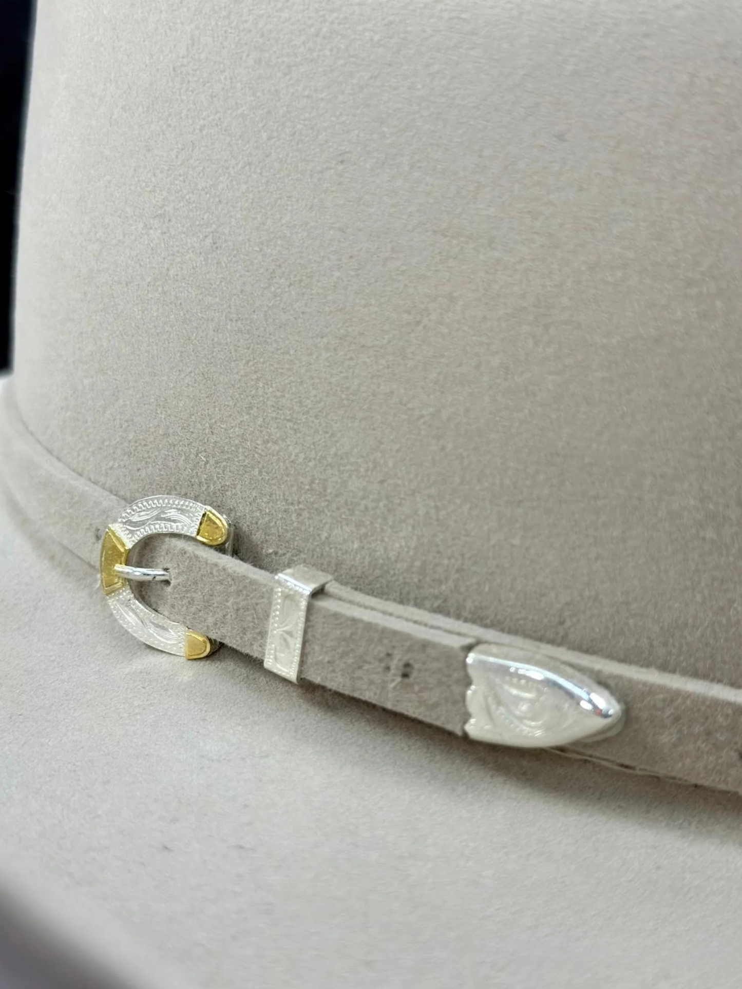 Rodeo King 1000X Silver Belly Top Hand