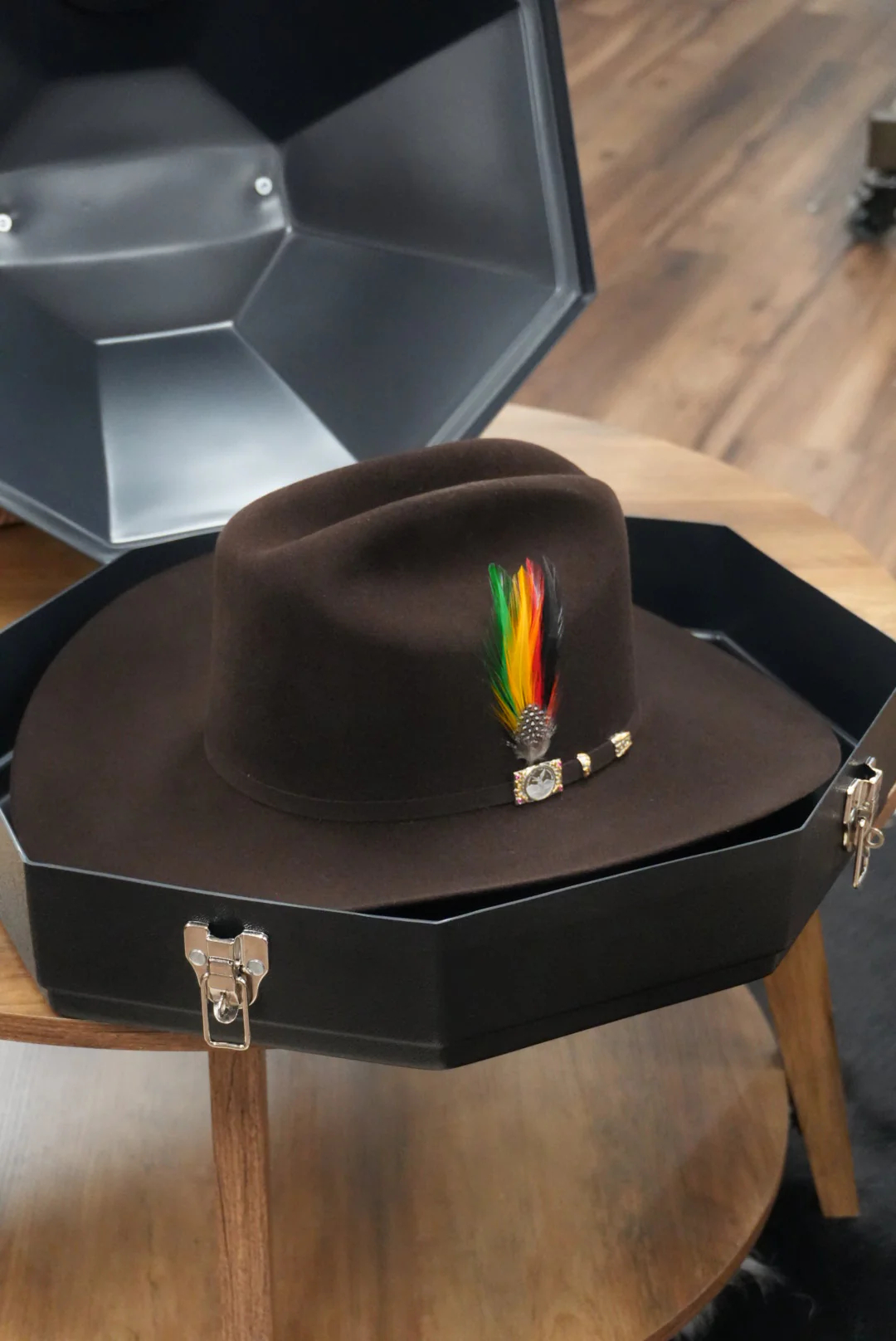 LARRY MAHAN'S 100x INDEPENDENCE BROWN