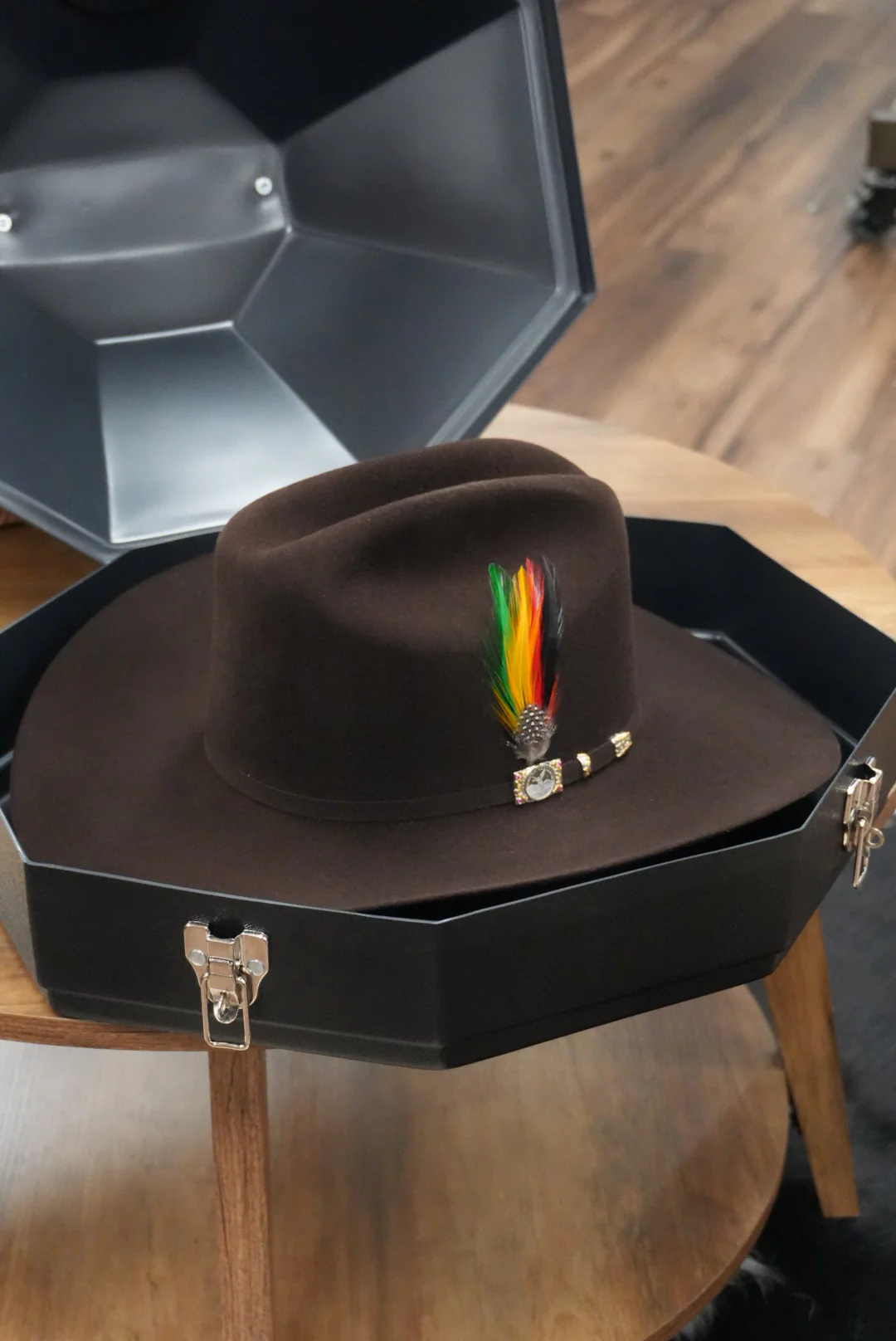 LARRY MAHAN'S 100x INDEPENDENCE BROWN