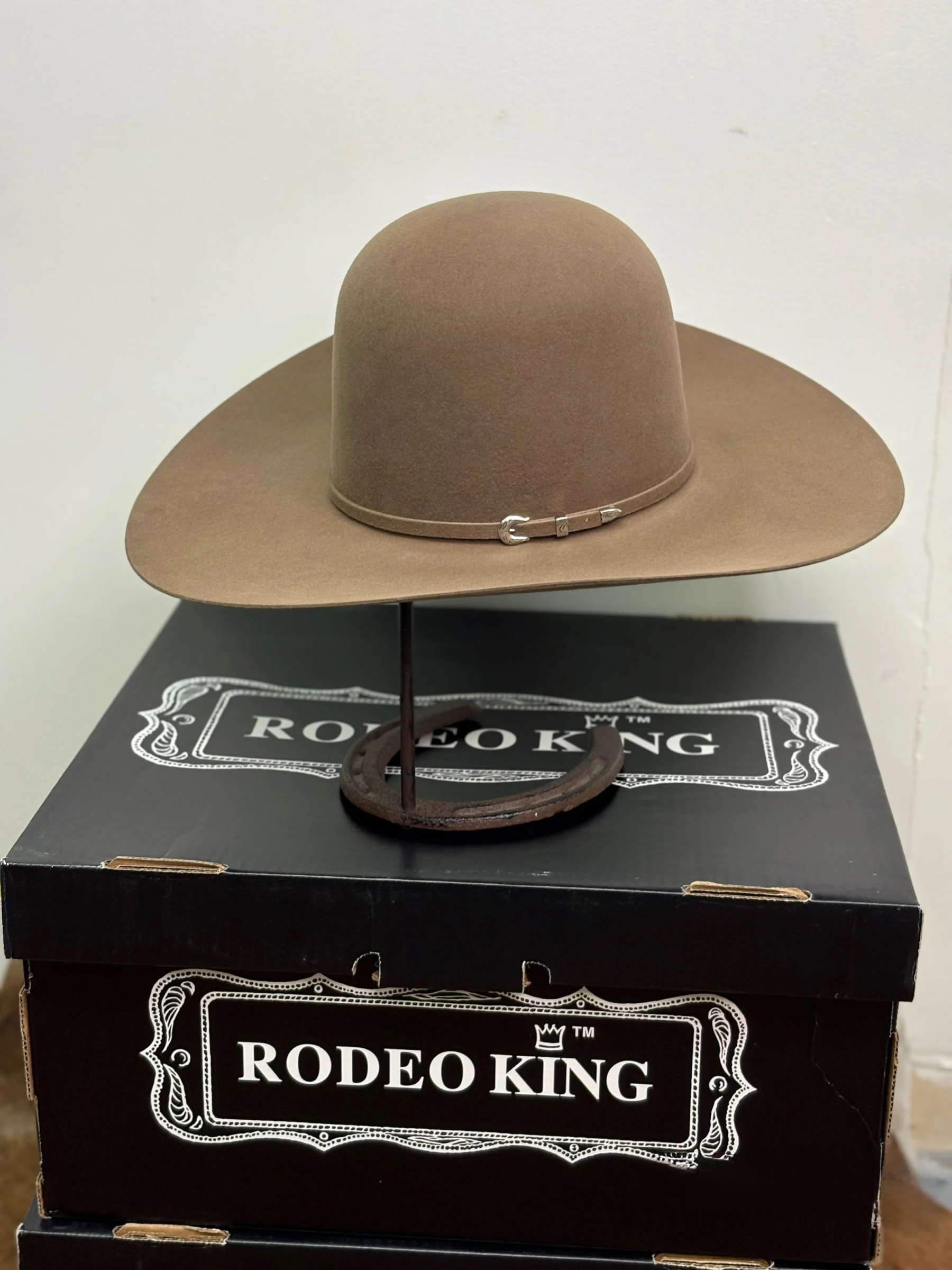 Rodeo King 10X Tan Belly Open Crown