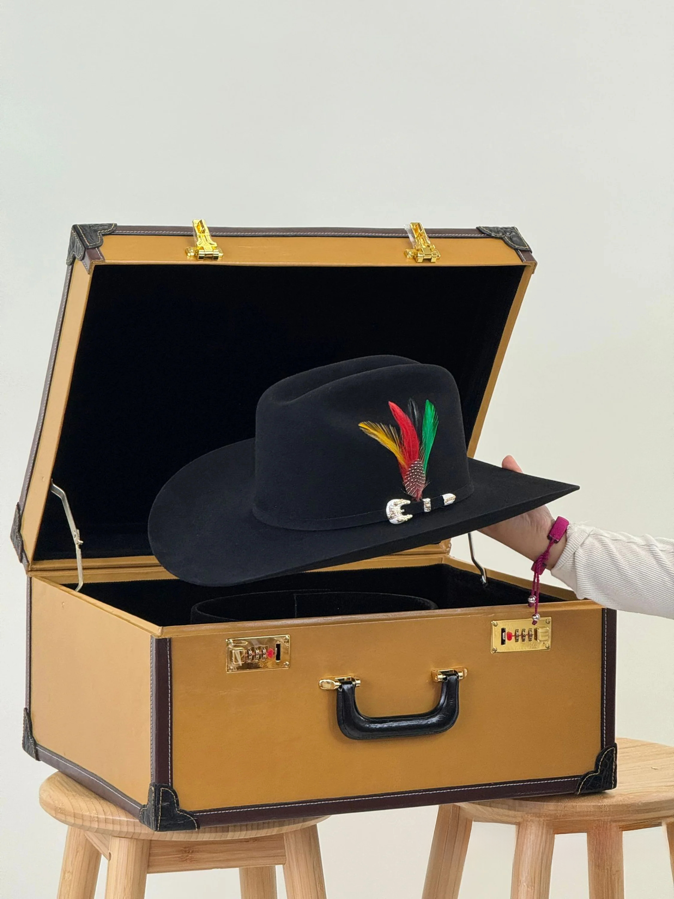 LARRY MAHAN´S 1000X BLACK IMPERIAL LUXURIOS