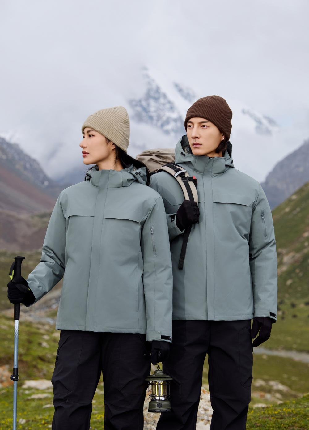 Integrated black gold graphene down