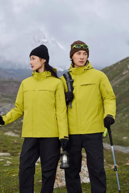 Integrated black gold graphene down