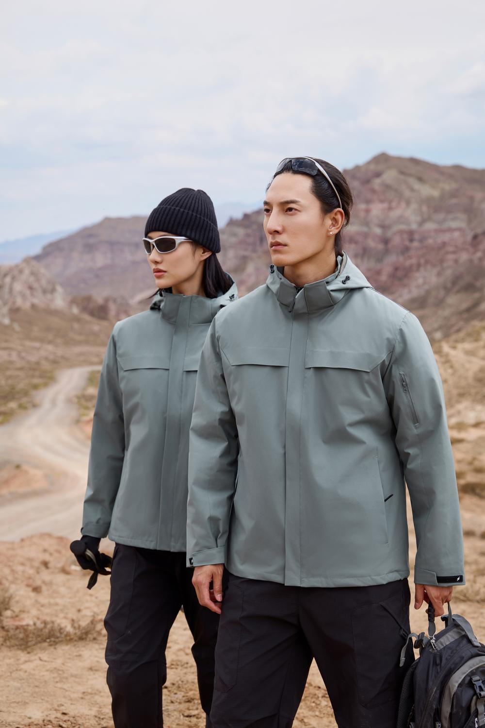 Integrated black gold graphene down