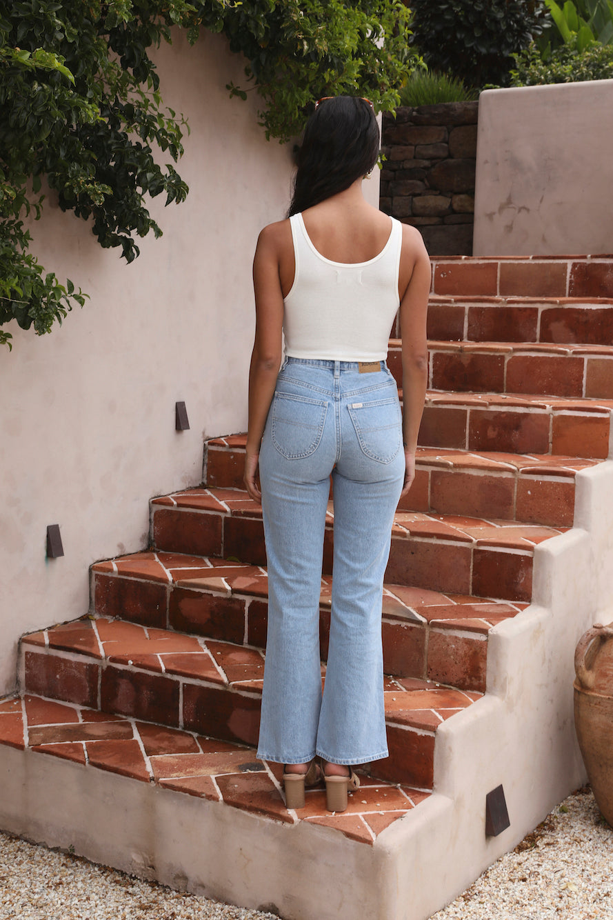 RIDERS BY LEE Hi Flare Jean Summertime Blue-Roy Dress