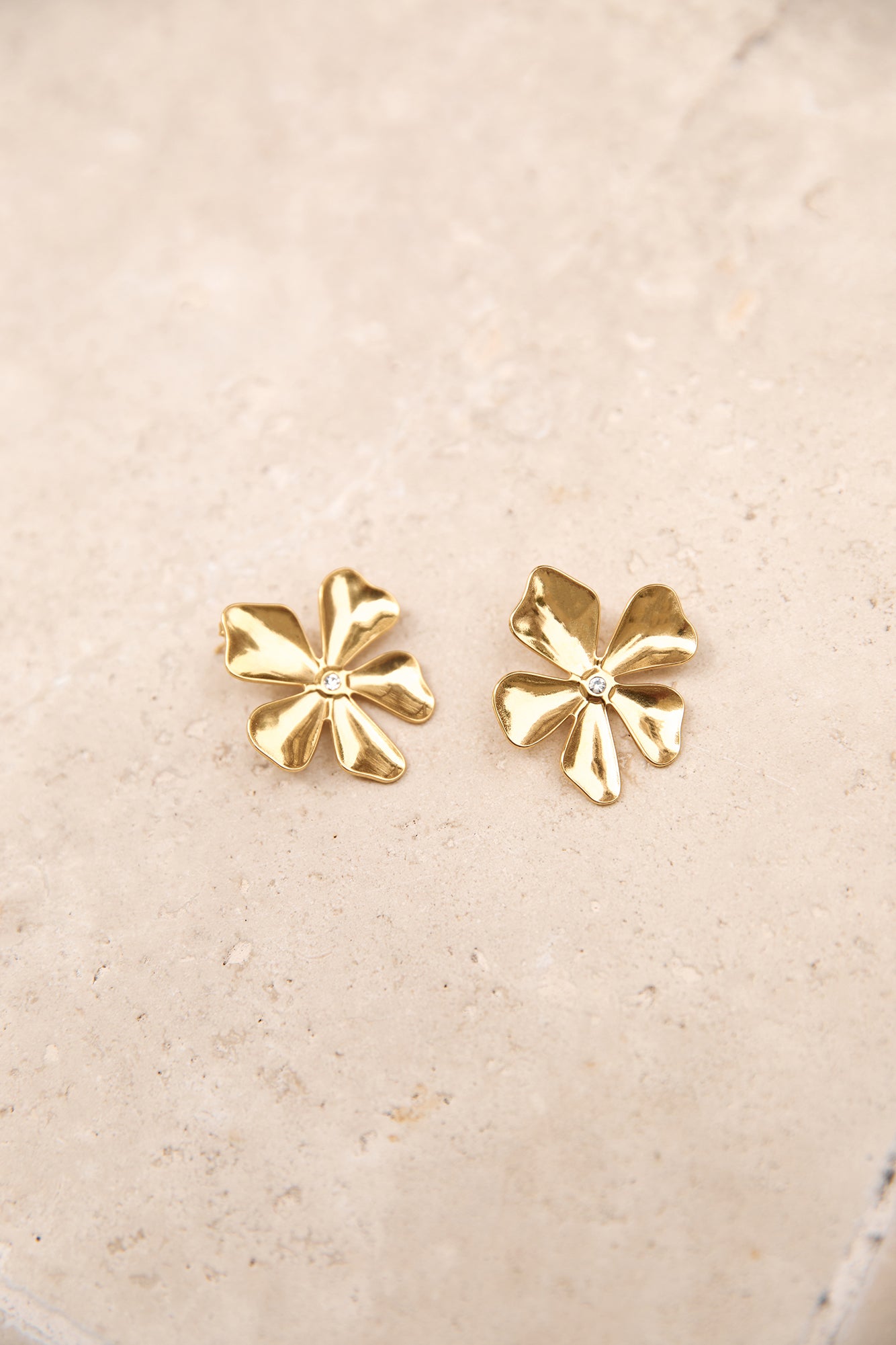 18k Gold Plated Blossom Love Earrings Gold-Roy Dress