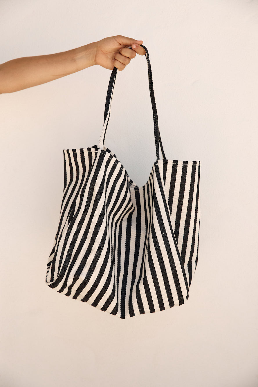 Picnic Days Tote Bag Black-Roy Dress