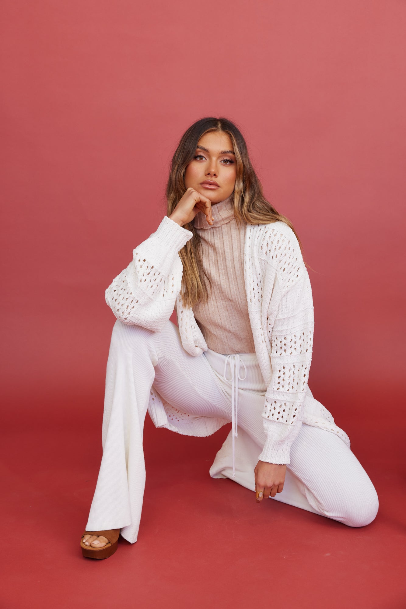 Lasting Point Cardigan White-Roy Dress