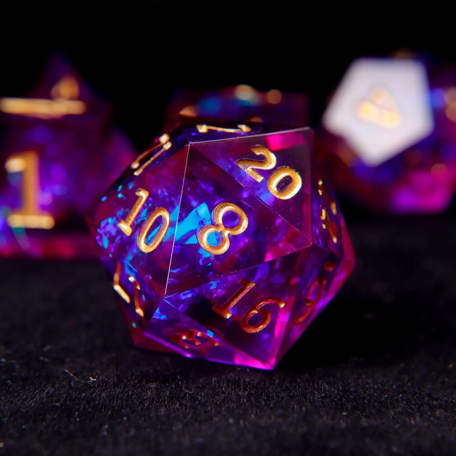 Light Purple D&D Dice Set – D20 & D6, Sharp Edge, Perfect RPG Gift