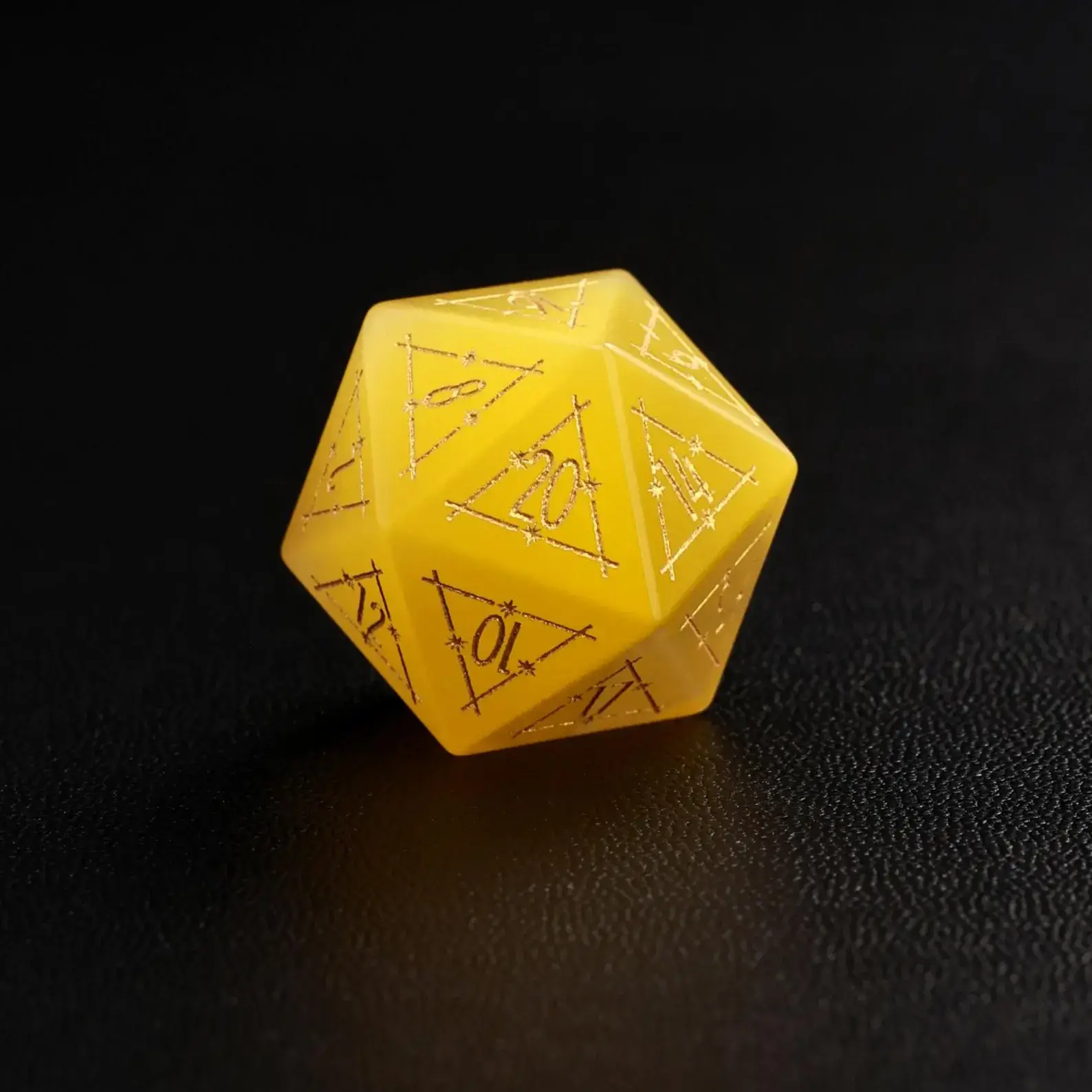 Yellow Cat Dice Set – Handcrafted DND Polyhedral Dice