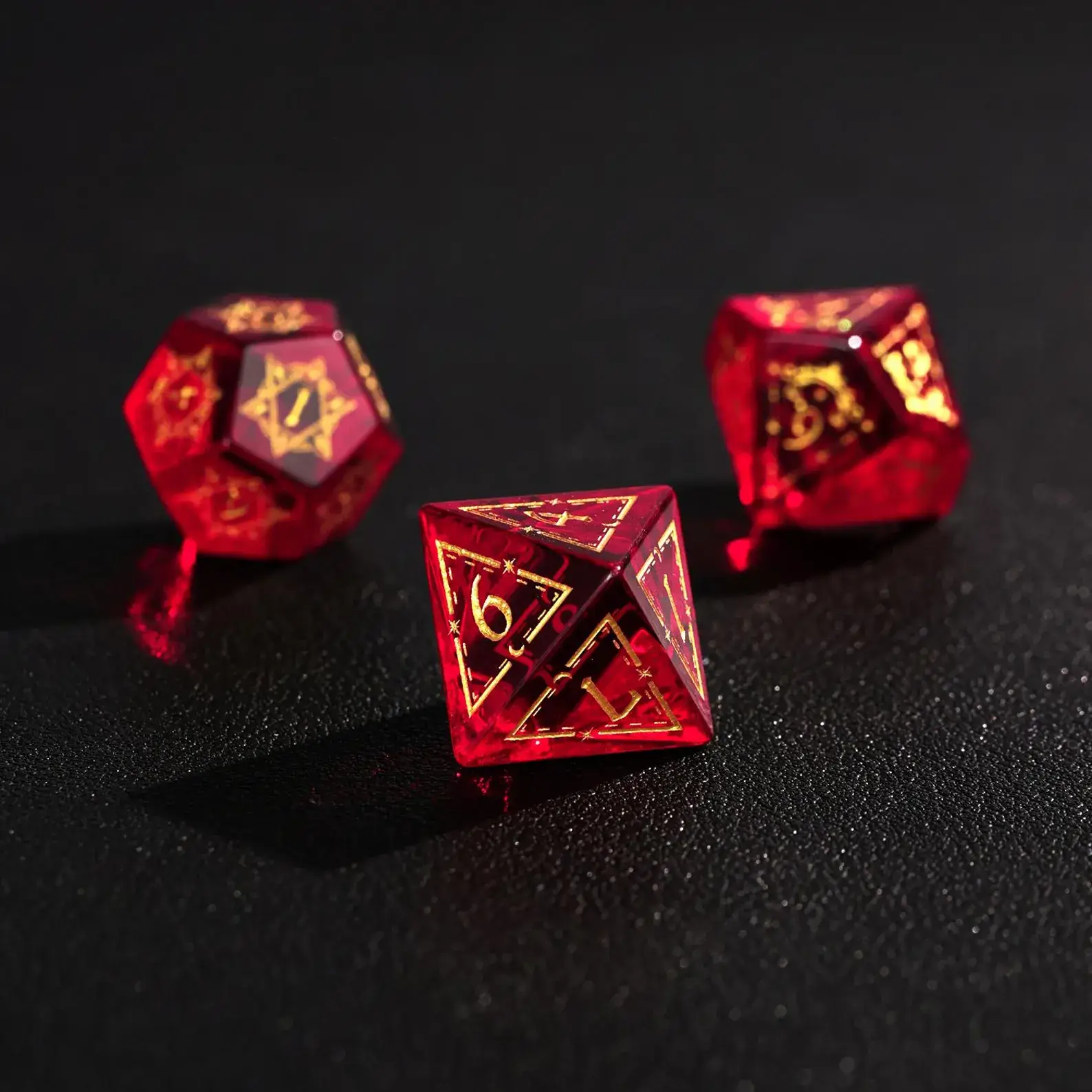 Red Garnet DND Dice Set – Handcrafted Polyhedral RPG Dice Gift