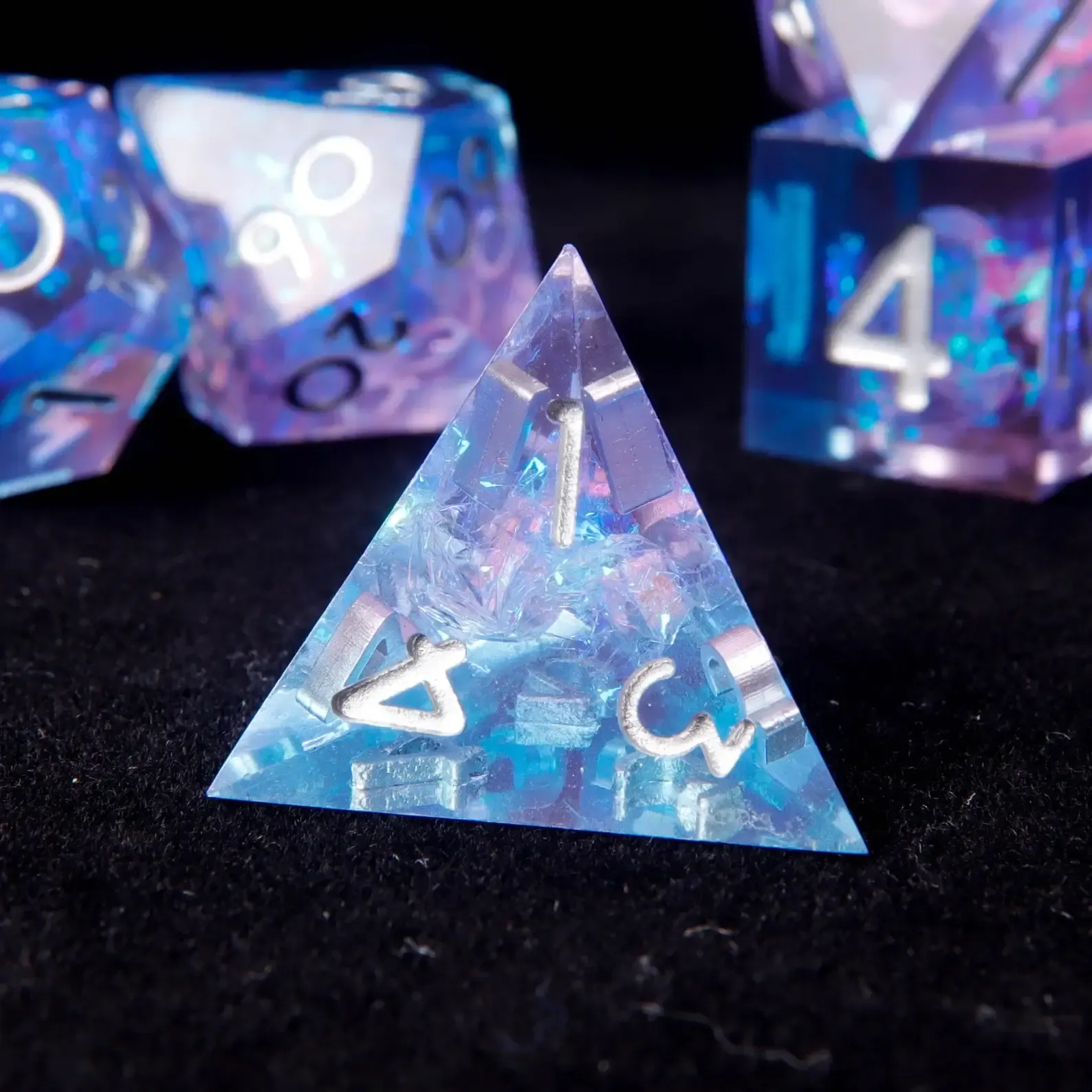Light Purple & Blue DND Dice Set – Perfect Birthday Gift, Sharp Edge D&D Polyhedral Dice (D6, D20)