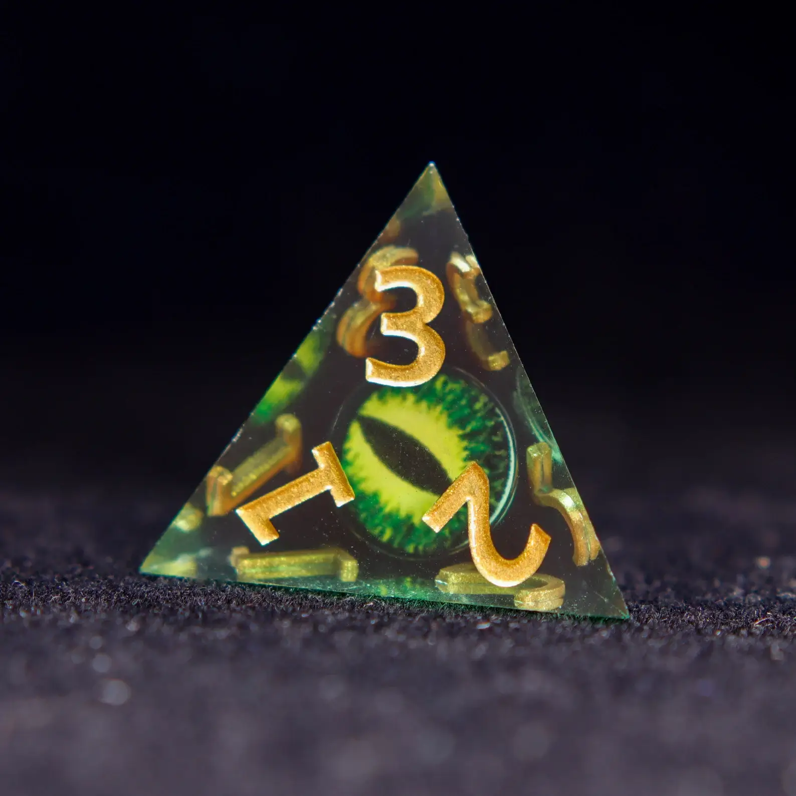 Demon’s Eye Dice Set – Green Eyes Sharp Edge D6 & D20, Perfect Gift-giftyourways