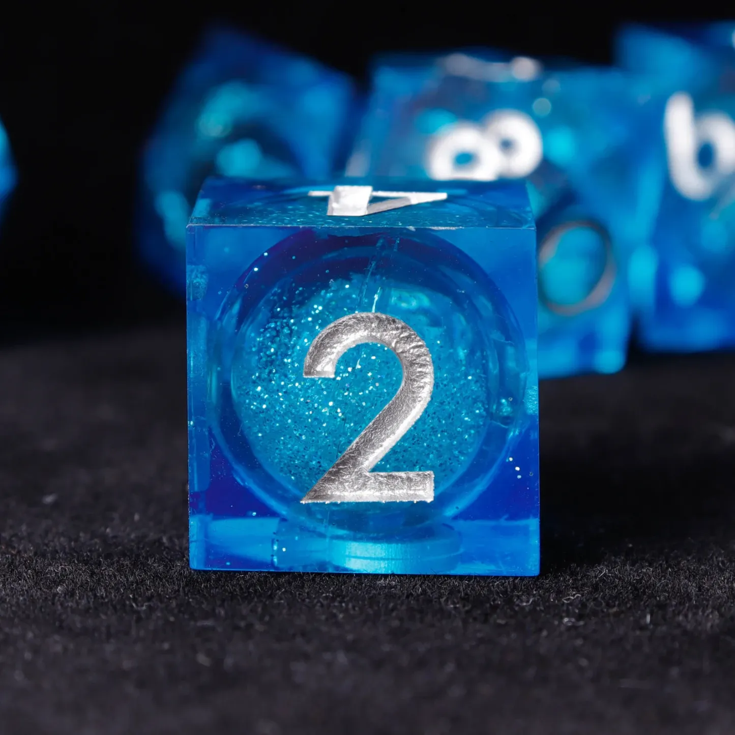 Liquid Core DND Dice Set – Sharp Polyhedral D6 & D20, Gift for D&D Players