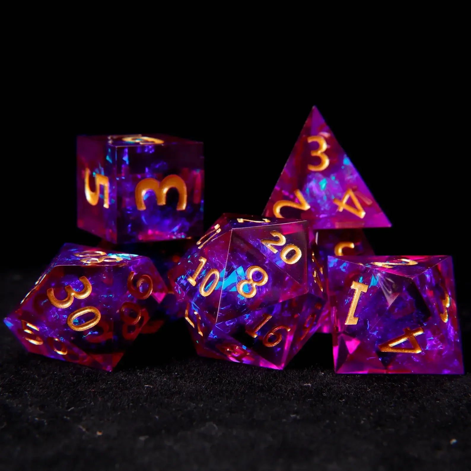 Light Purple D&D Dice Set – D20 & D6, Sharp Edge, Perfect RPG Gift