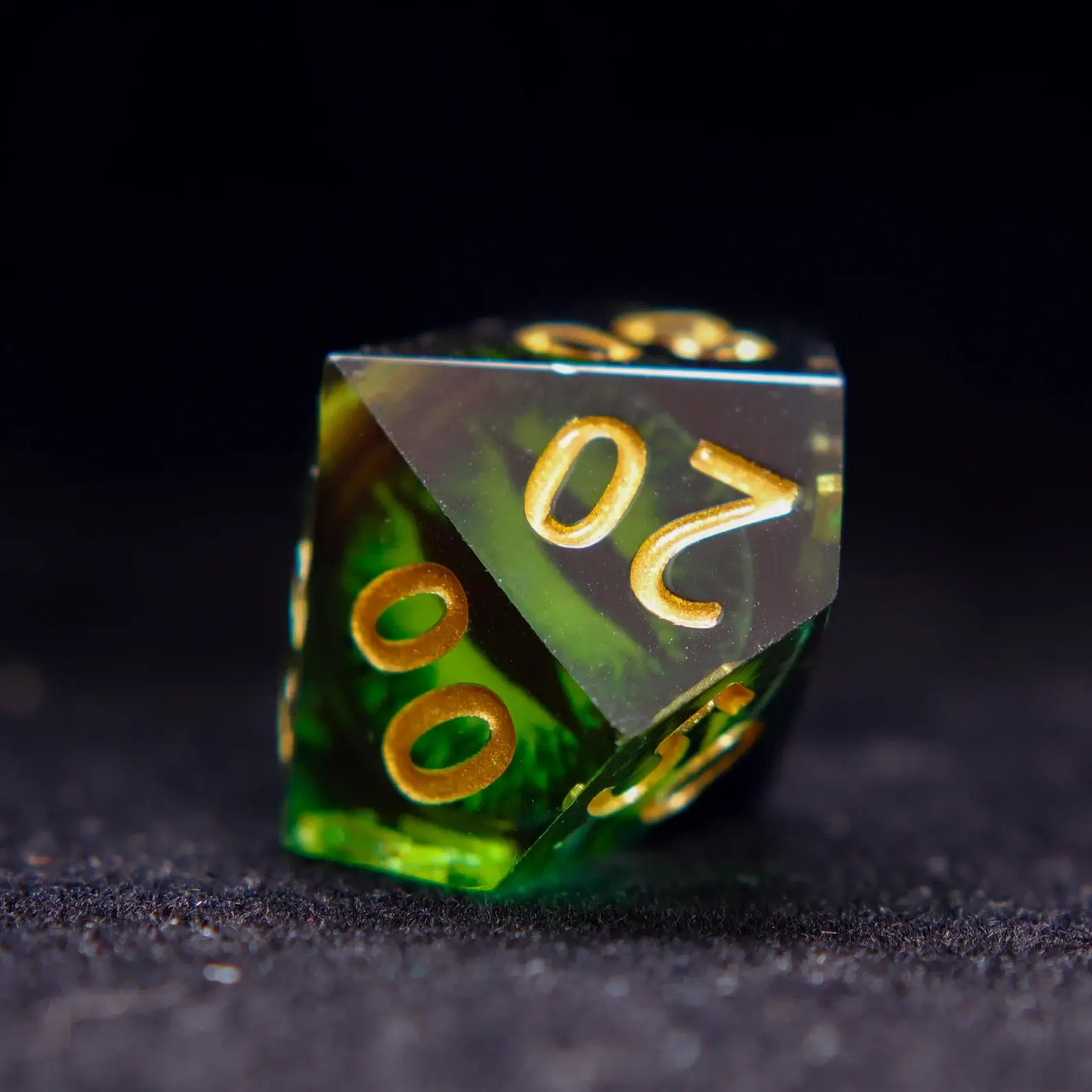 Demon’s Eye Dice Set – Green Eyes Sharp Edge D6 & D20, Perfect Gift-giftyourways